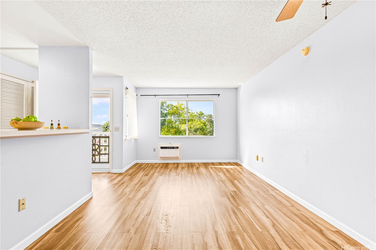 Mililani Town Association townhouse # 52, Mililani, Hawaii - photo 3 of 22