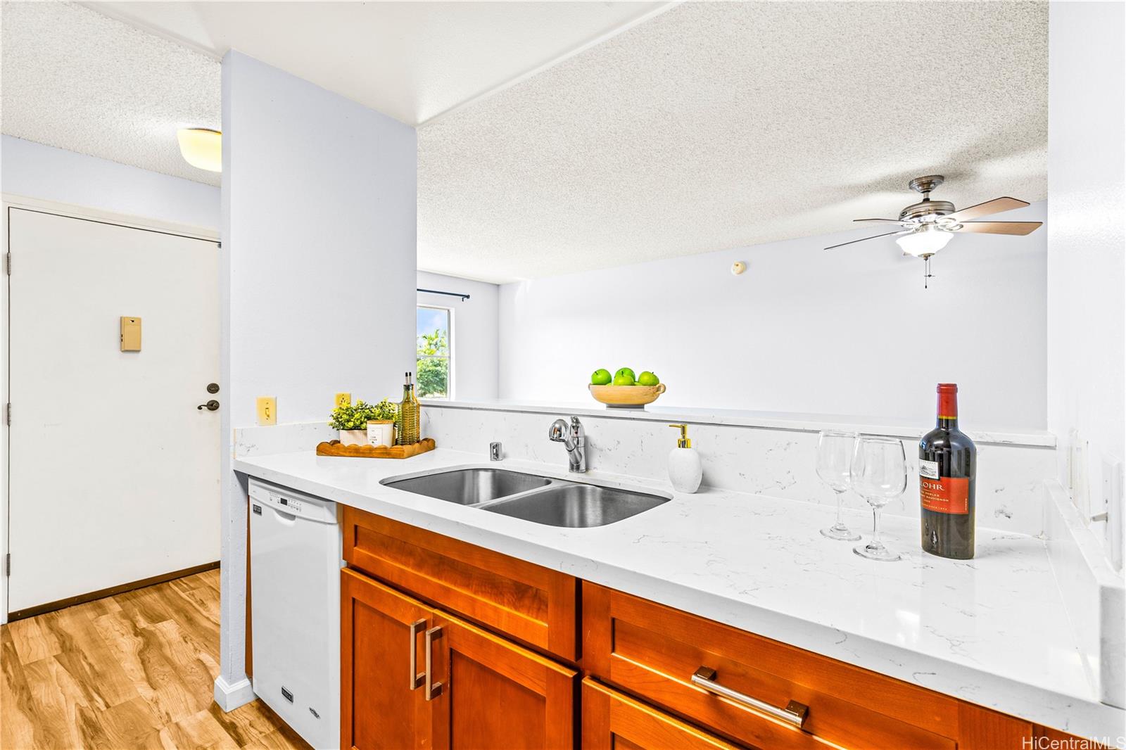 Mililani Town Association townhouse # 52, Mililani, Hawaii - photo 10 of 22