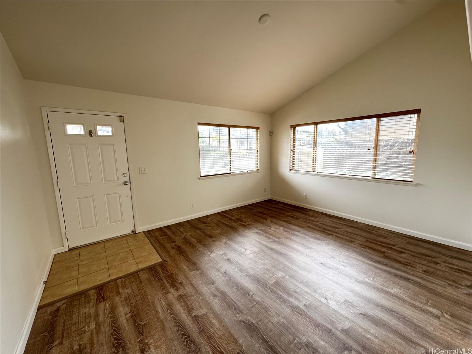 95-1027 Moohele St Mililani - Rental - photo 2 of 19