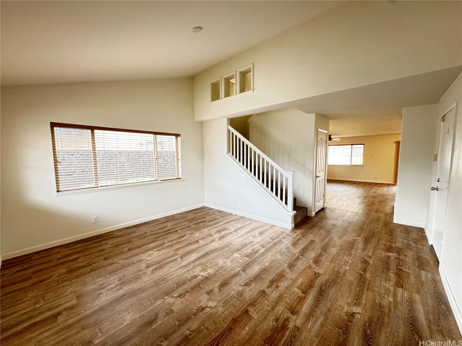 95-1027 Moohele St Mililani - Rental - photo 3 of 19