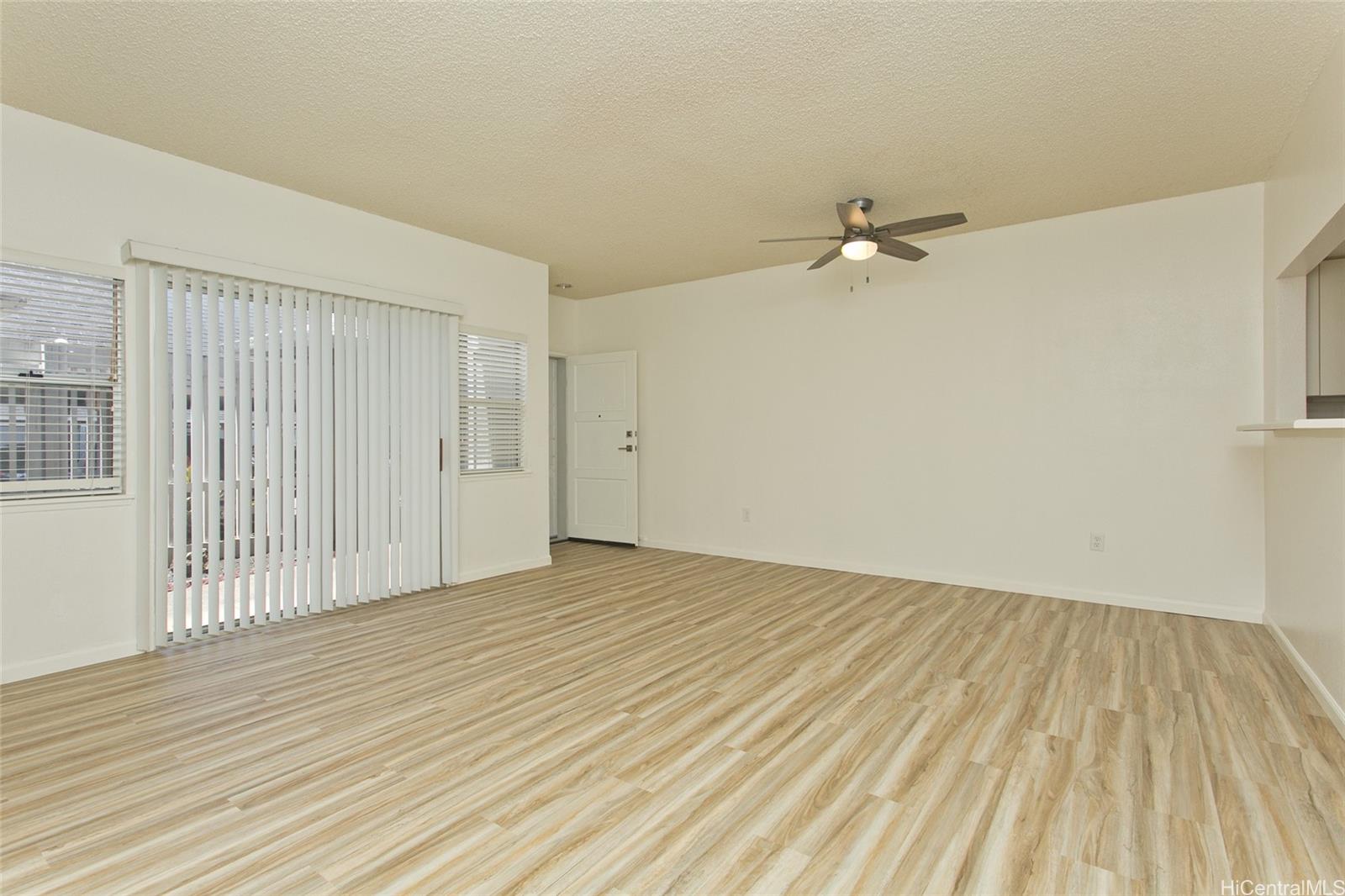 Kumelewai Court 1 condo # 4, Mililani, Hawaii - photo 4 of 21