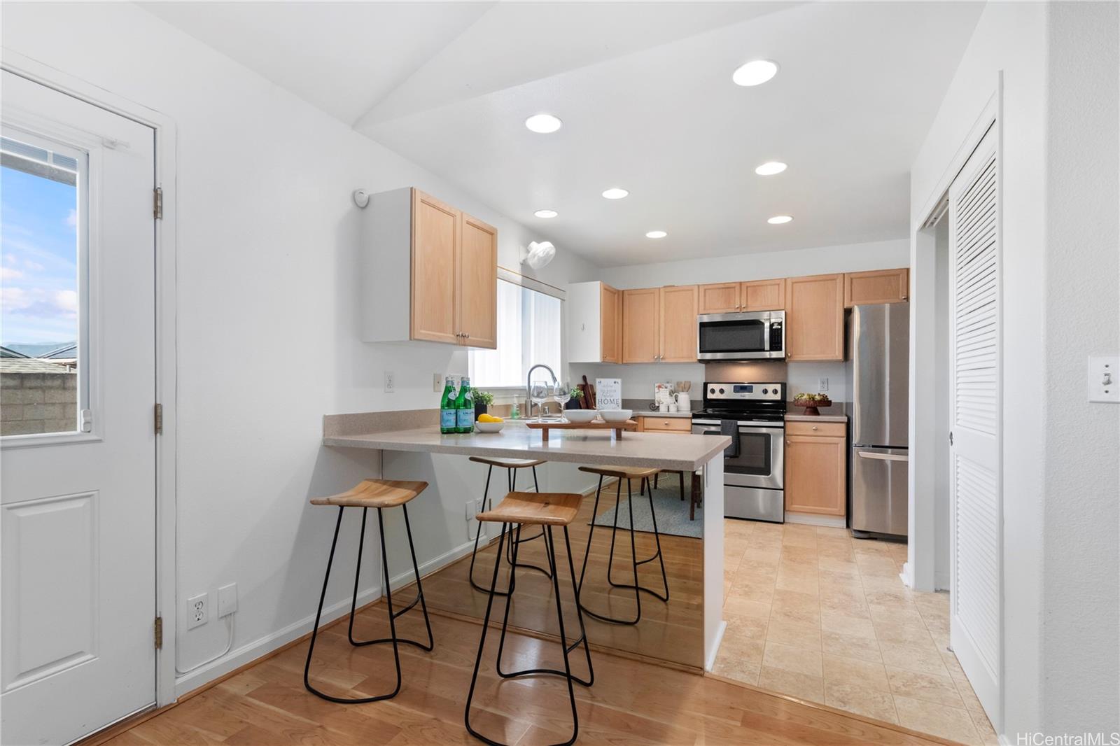 95-1035  Hookaau Street Mililani Mauka, Central home - photo 6 of 25