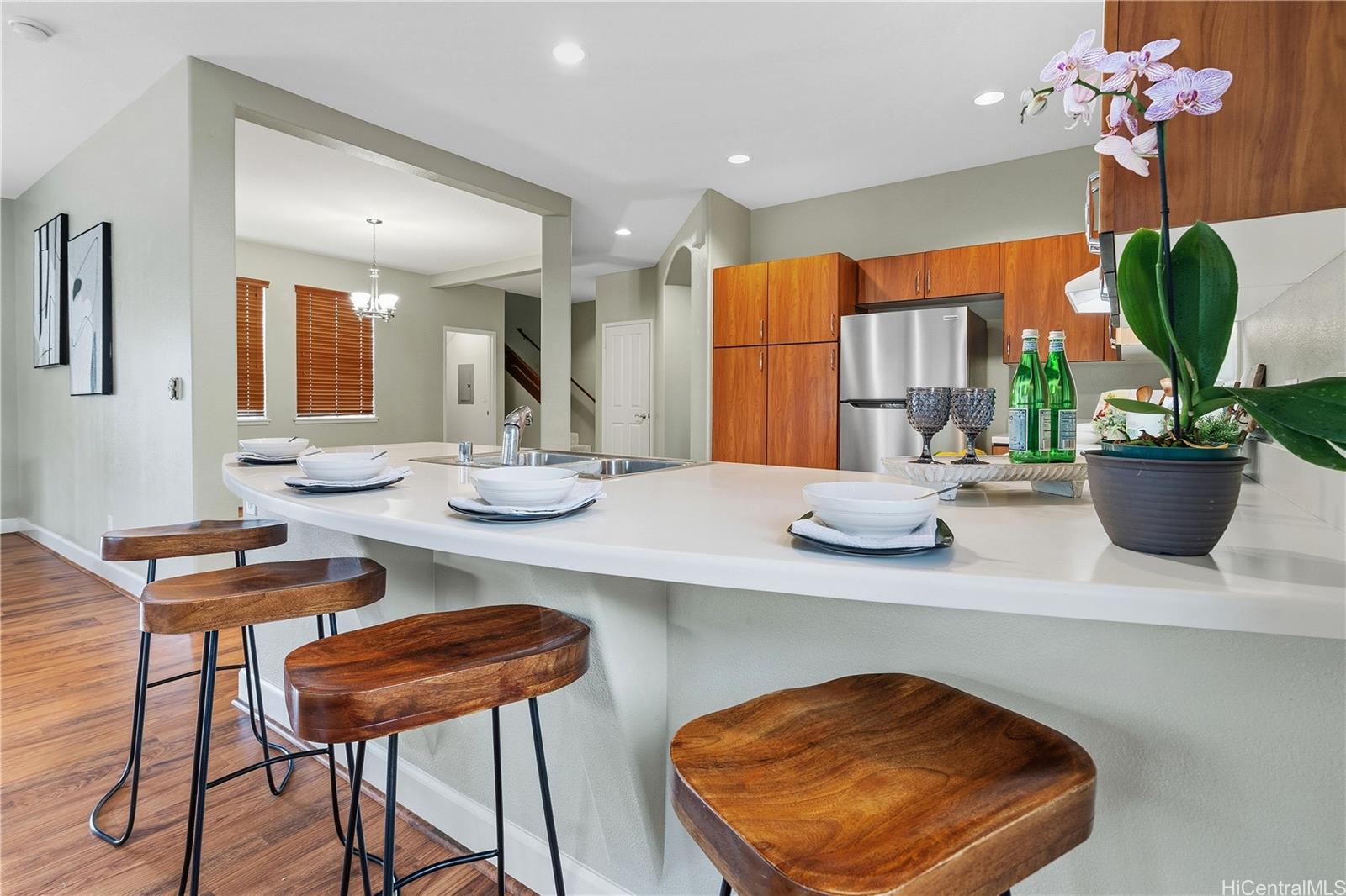 95-1039  Kahakuhi Street Mililani Mauka, Central home - photo 5 of 25