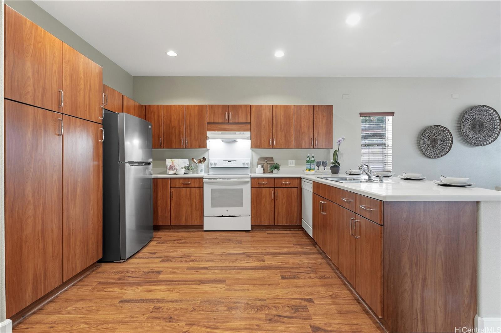 95-1039  Kahakuhi Street Mililani Mauka, Central home - photo 6 of 25