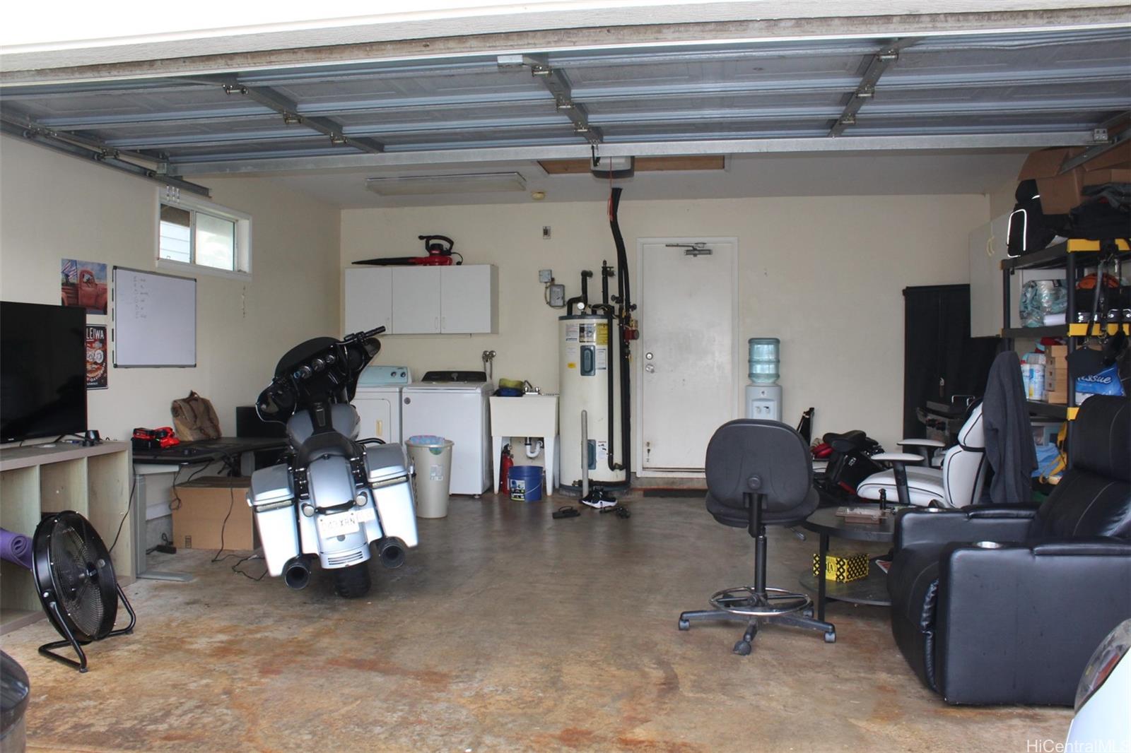 95-1039  Pahaku Street Mililani Mauka, Central home - photo 16 of 19