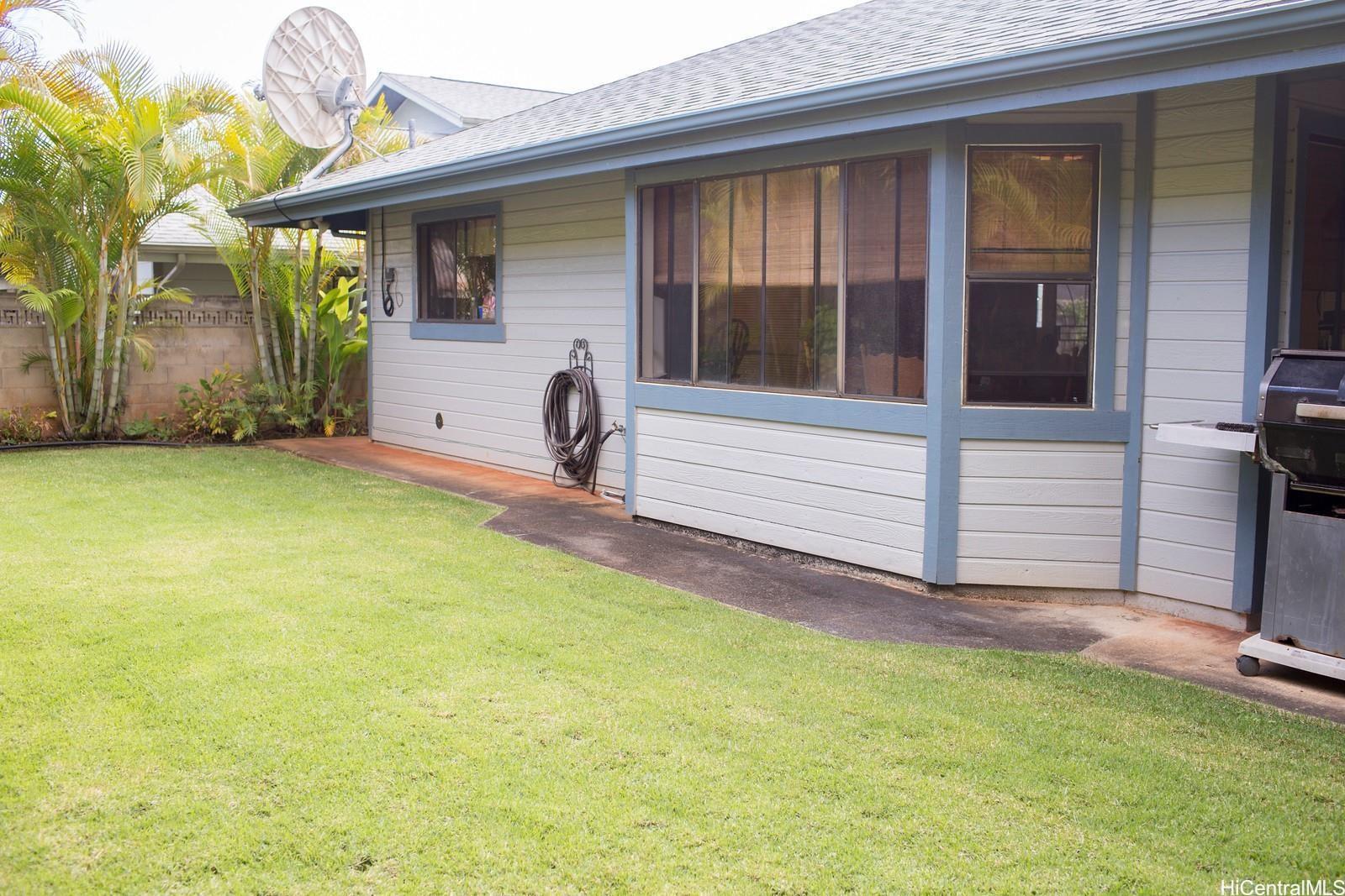 95-1040  Malielie Street Mililani Mauka, Central home - photo 8 of 11