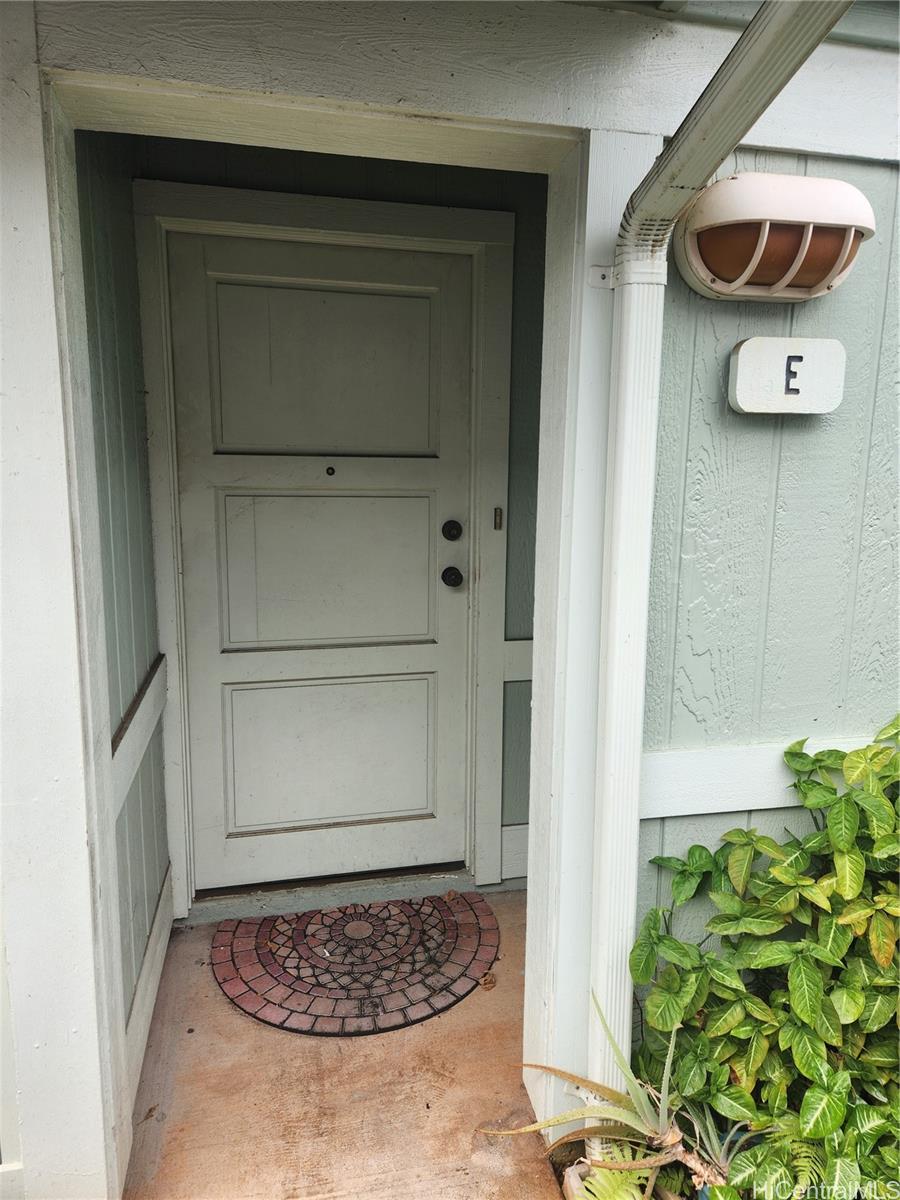 95-1042 Ainamakua Drive Mililani - Rental - photo 2 of 20