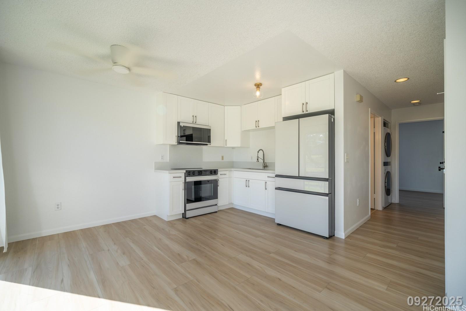 95-1043 Ainamakua Drive Mililani - Rental - photo 4 of 15