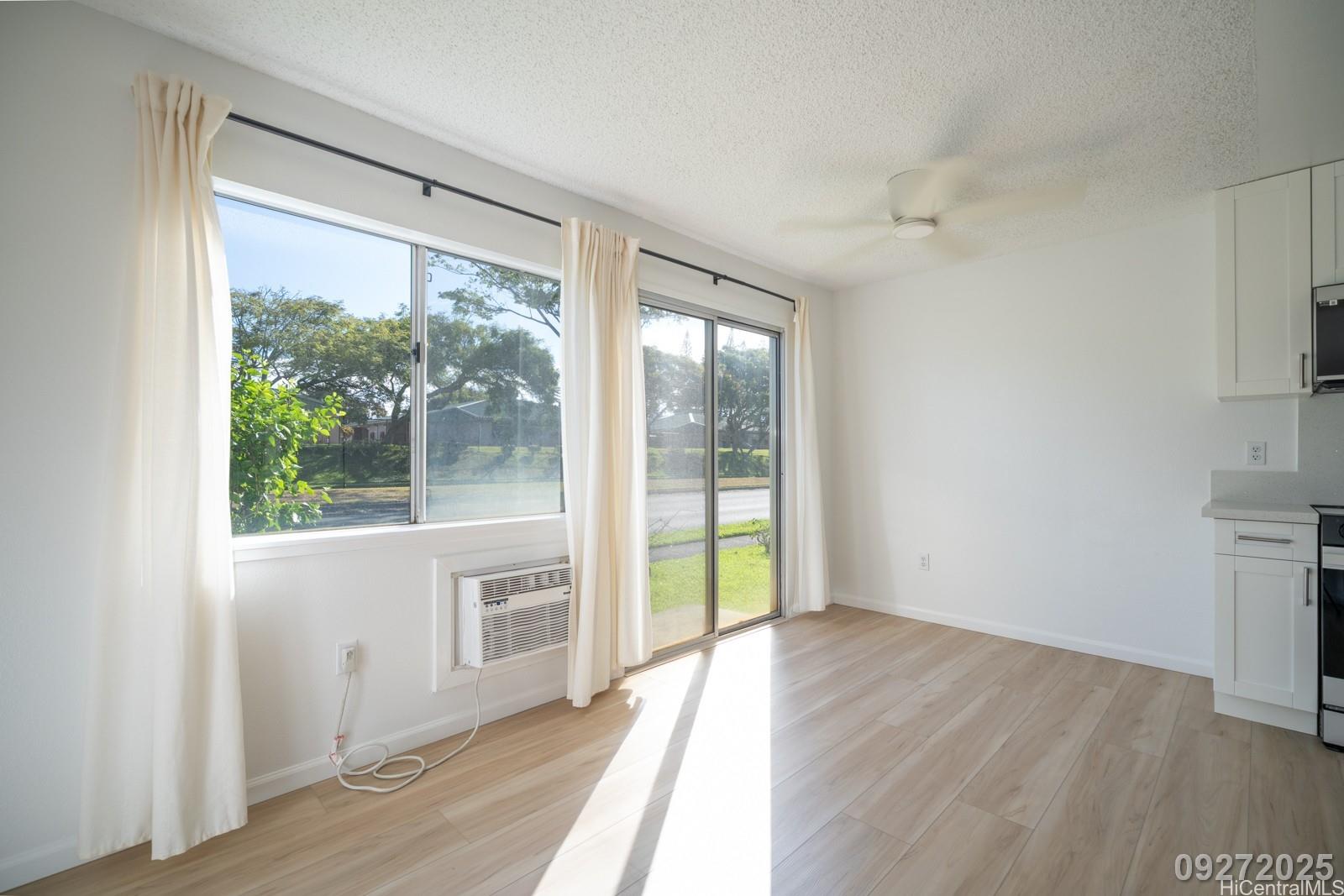 95-1043 Ainamakua Drive Mililani - Rental - photo 6 of 15