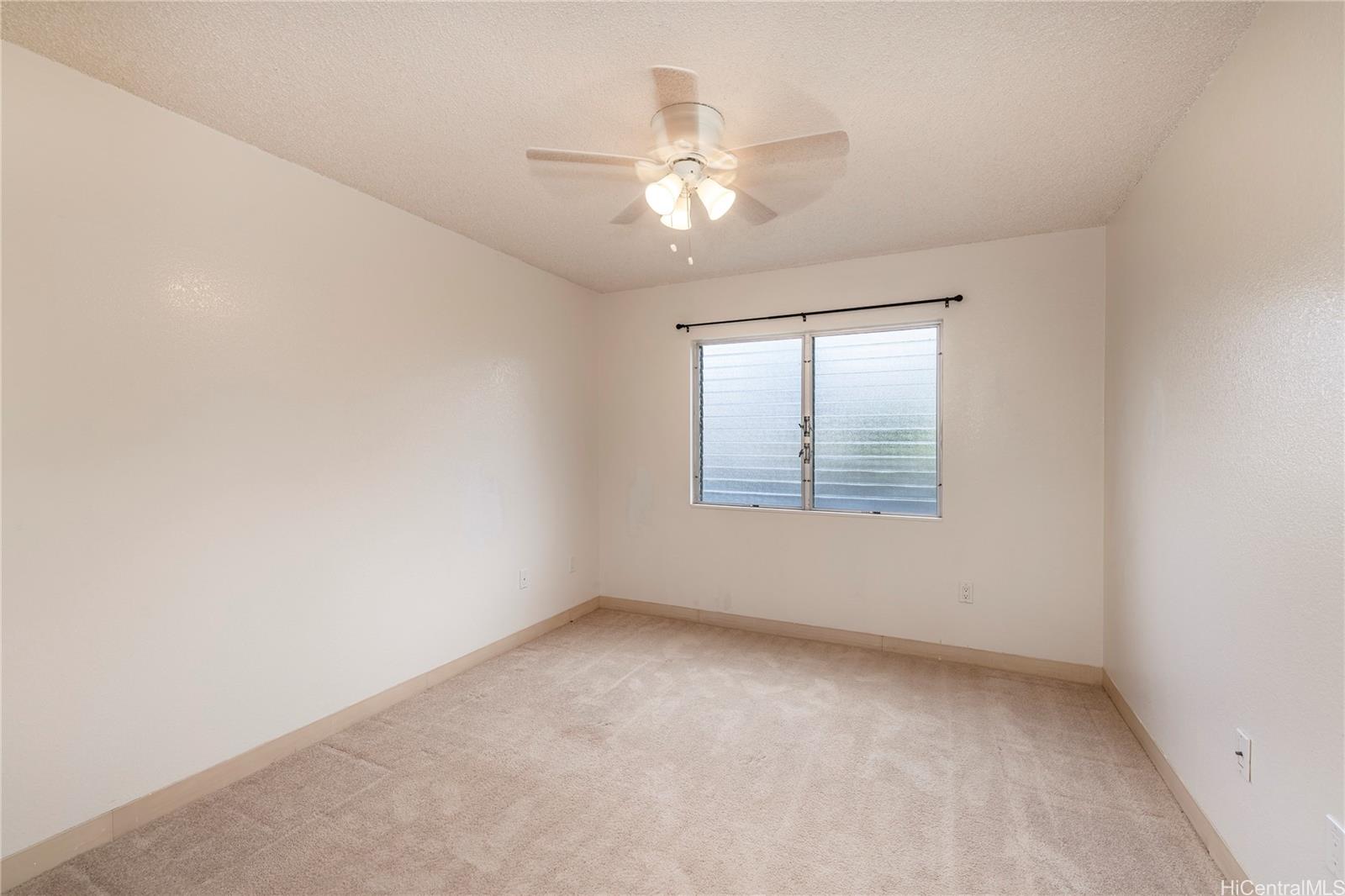 Olaloa II condo # 11E, Mililani, Hawaii - photo 5 of 11