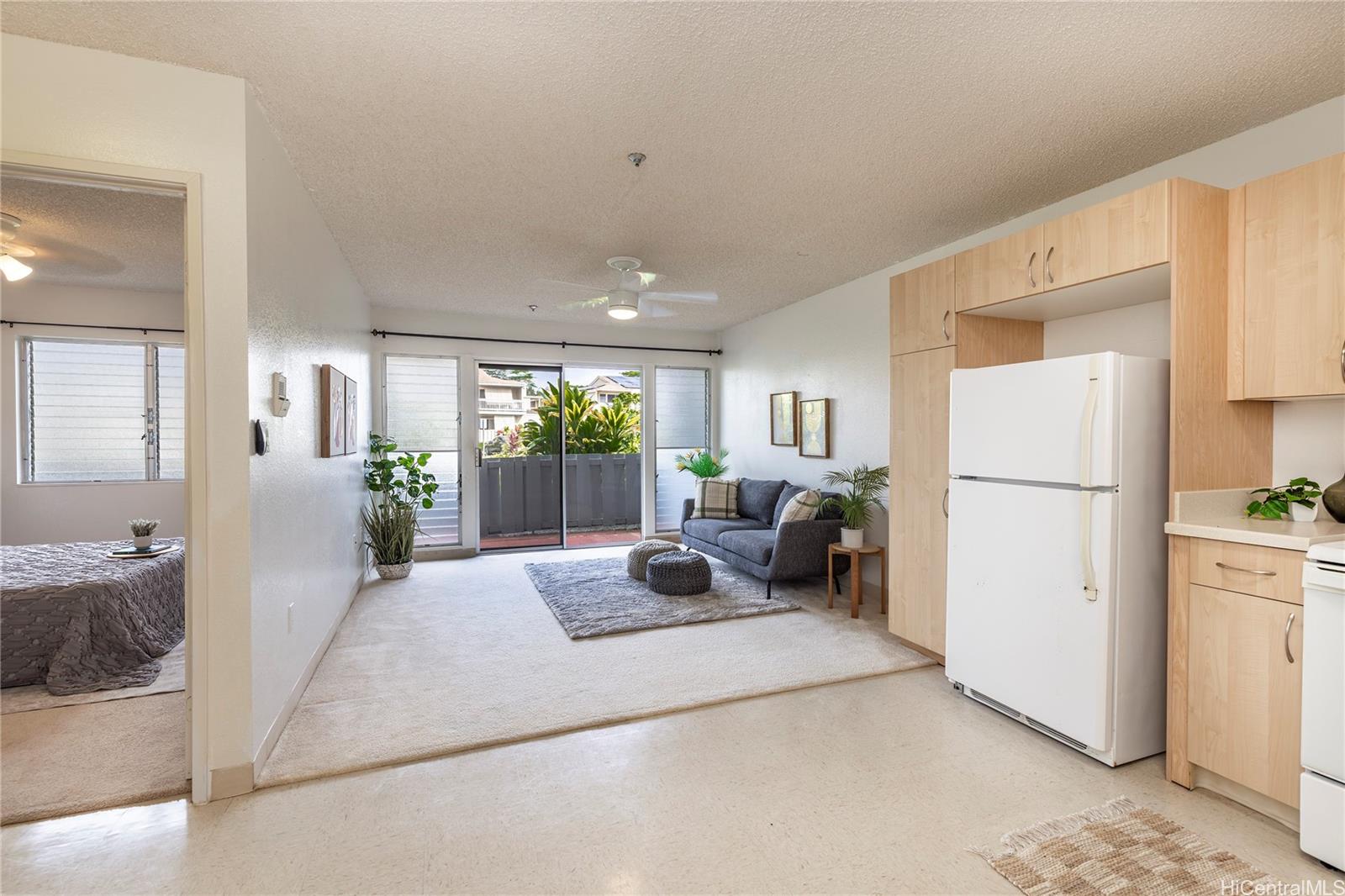 Olaloa II condo # 11E, Mililani, Hawaii - photo 3 of 11
