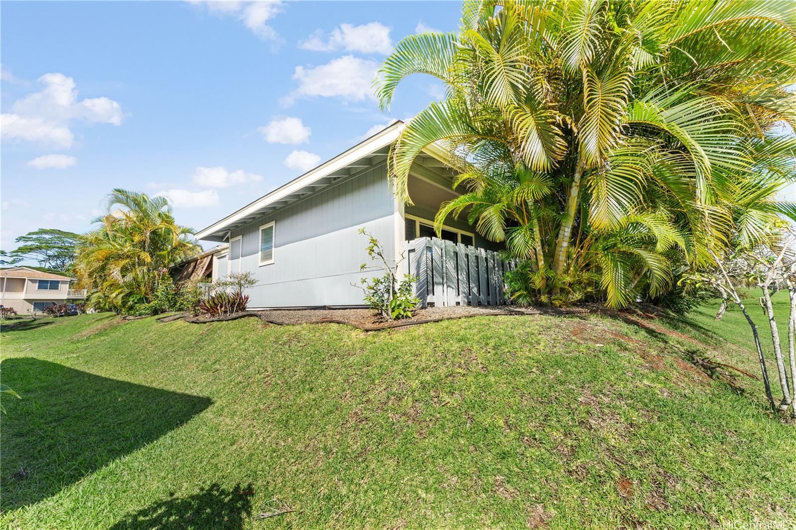 Mililani Town townhouse # 19C, Mililani, Hawaii - photo 2 of 20
