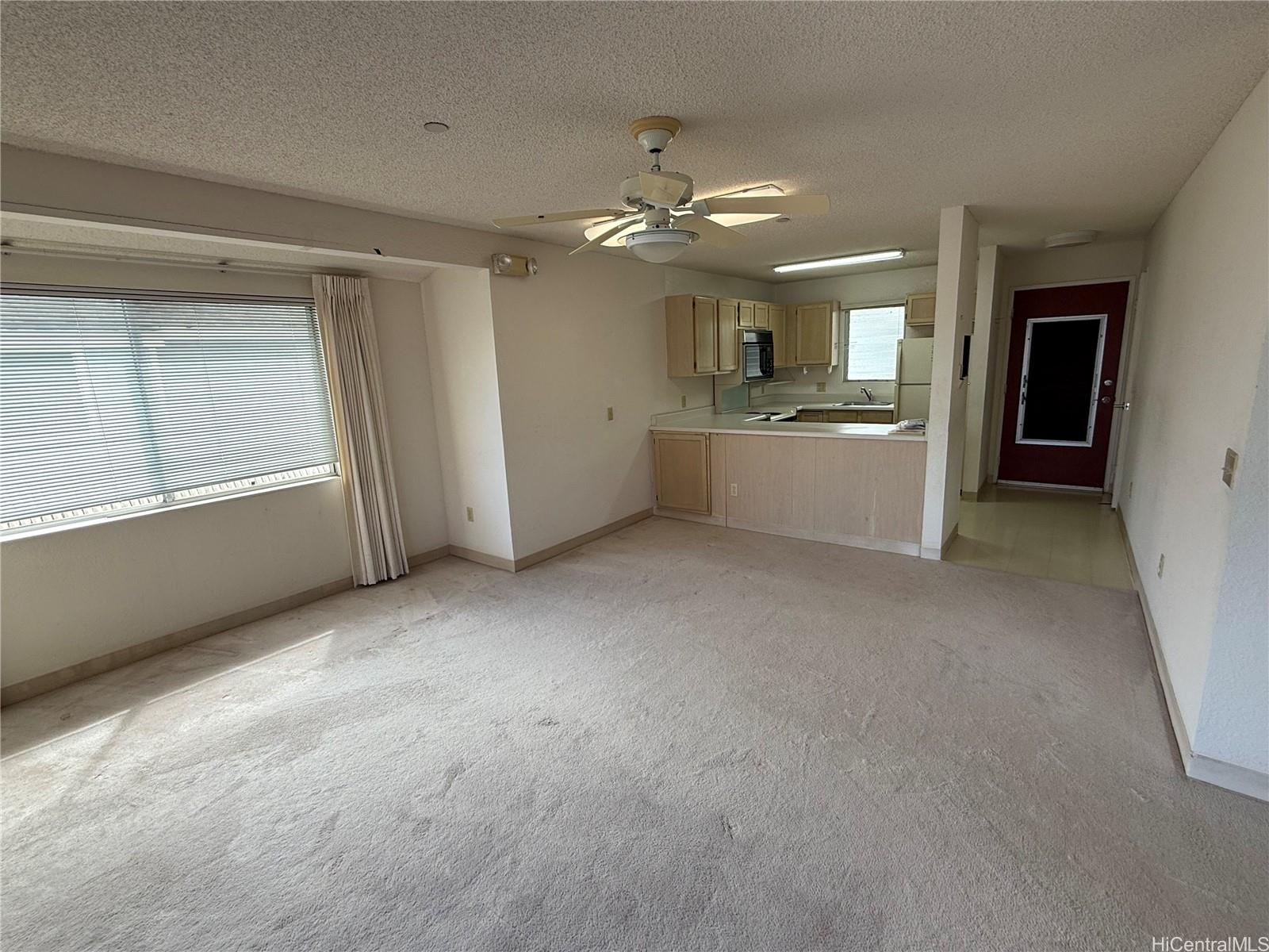 95-1050 Makaikai St Mililani - Rental - photo 2 of 9