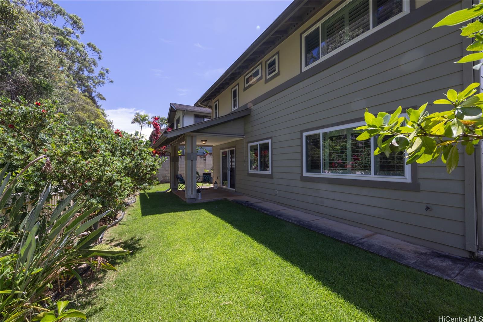 95-1052  Hoalia Street Mililani Mauka, Central home - photo 4 of 25