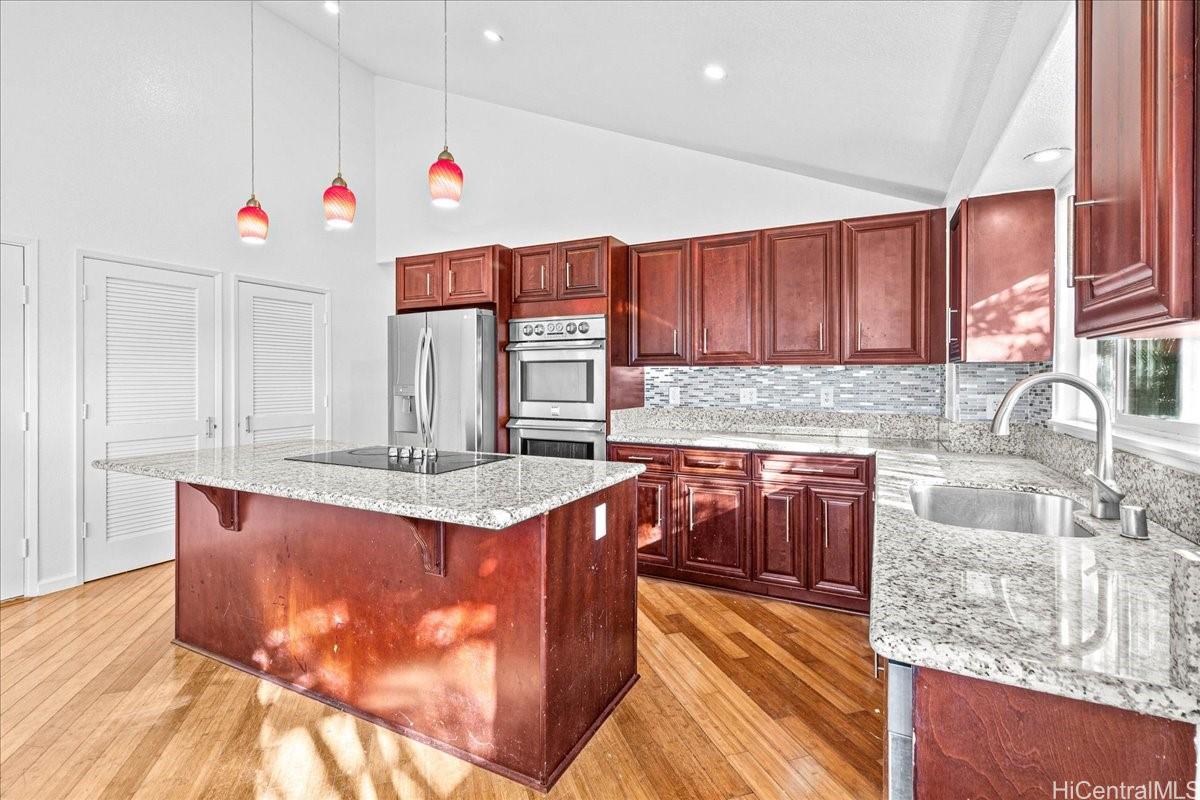 95-1060  Hakala Street Mililani Mauka, Central home - photo 7 of 25