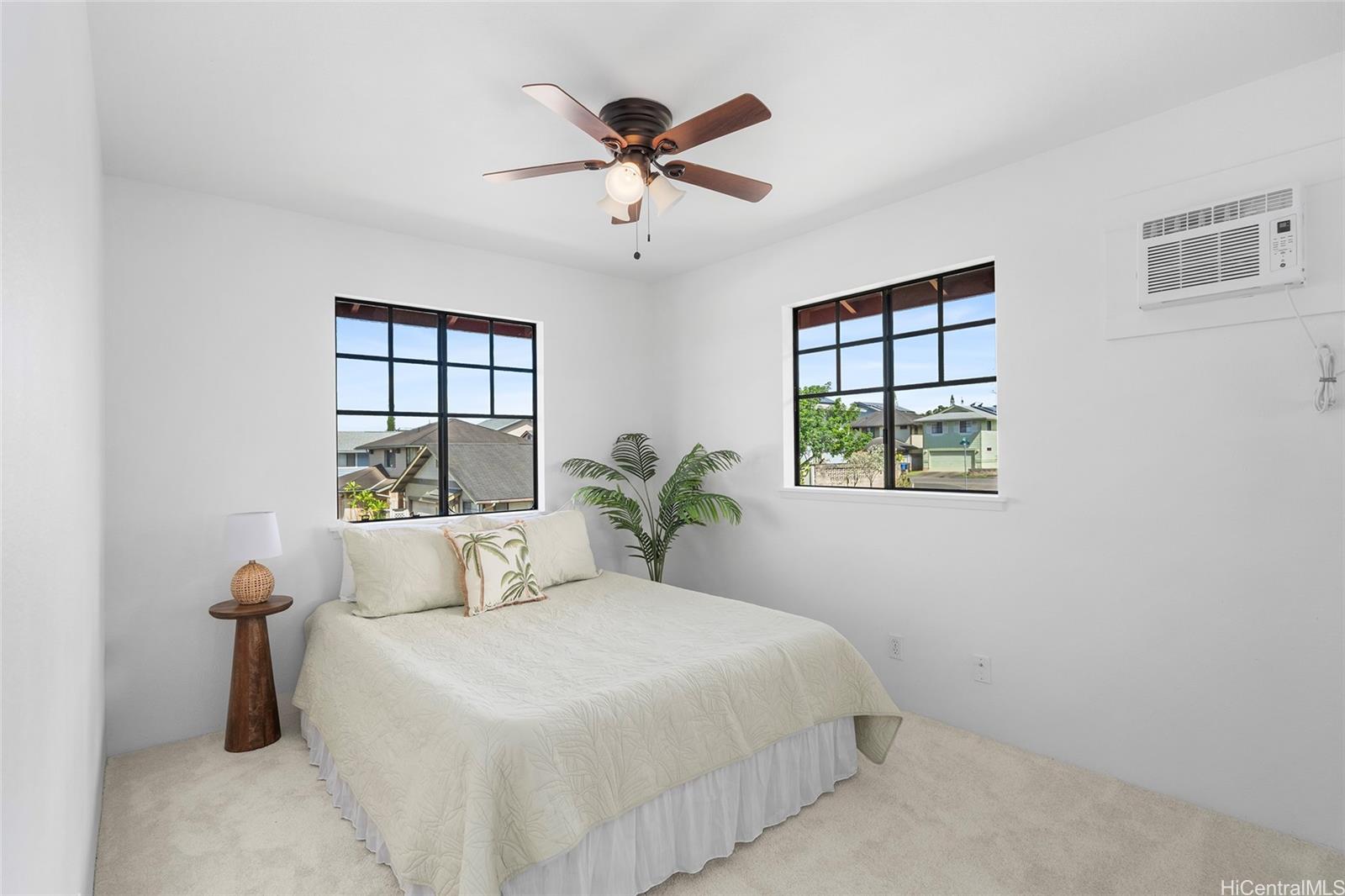 95-1061  Kekahi Street Mililani Mauka, Central home - photo 13 of 25