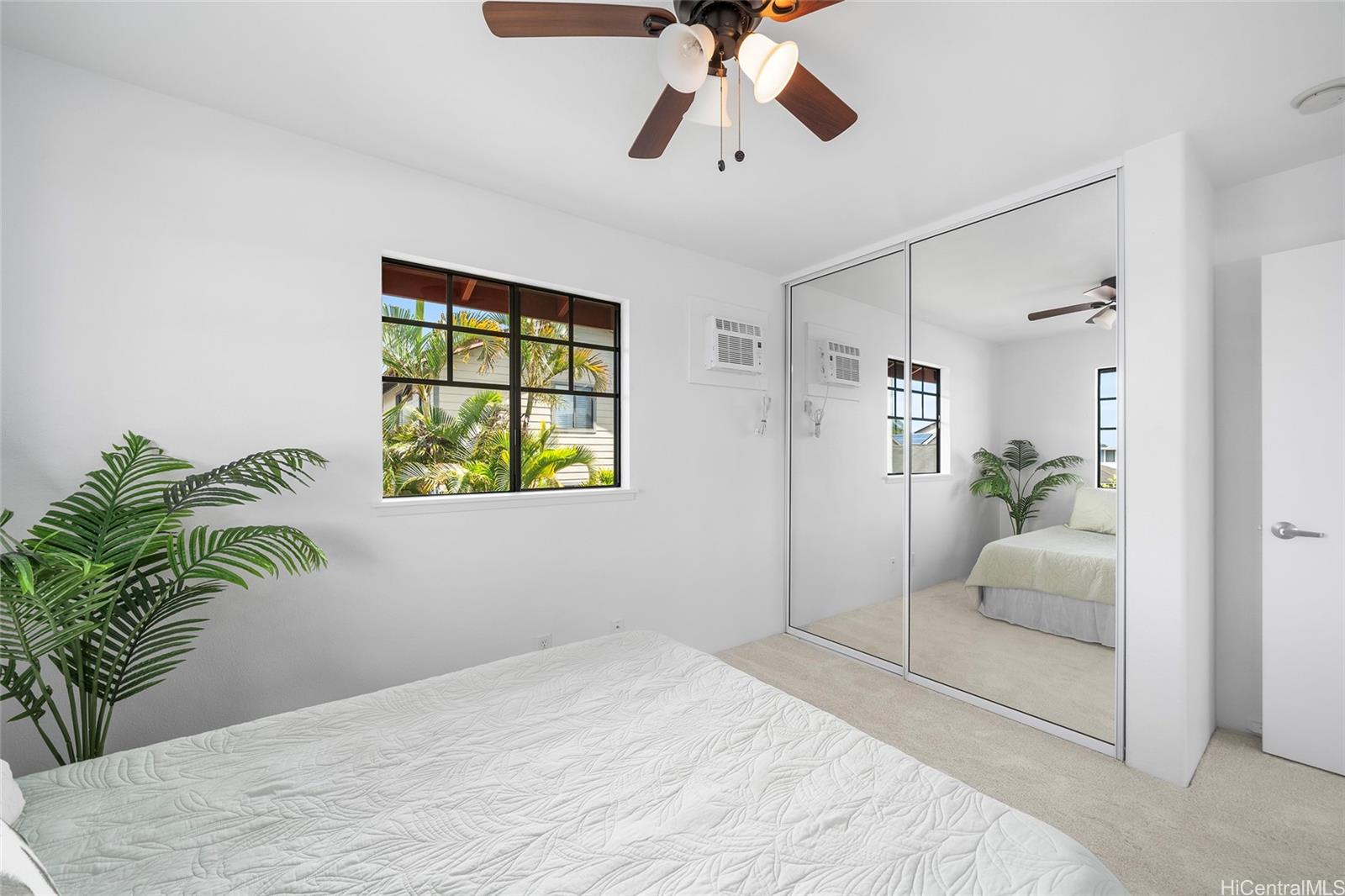 95-1061  Kekahi Street Mililani Mauka, Central home - photo 14 of 25