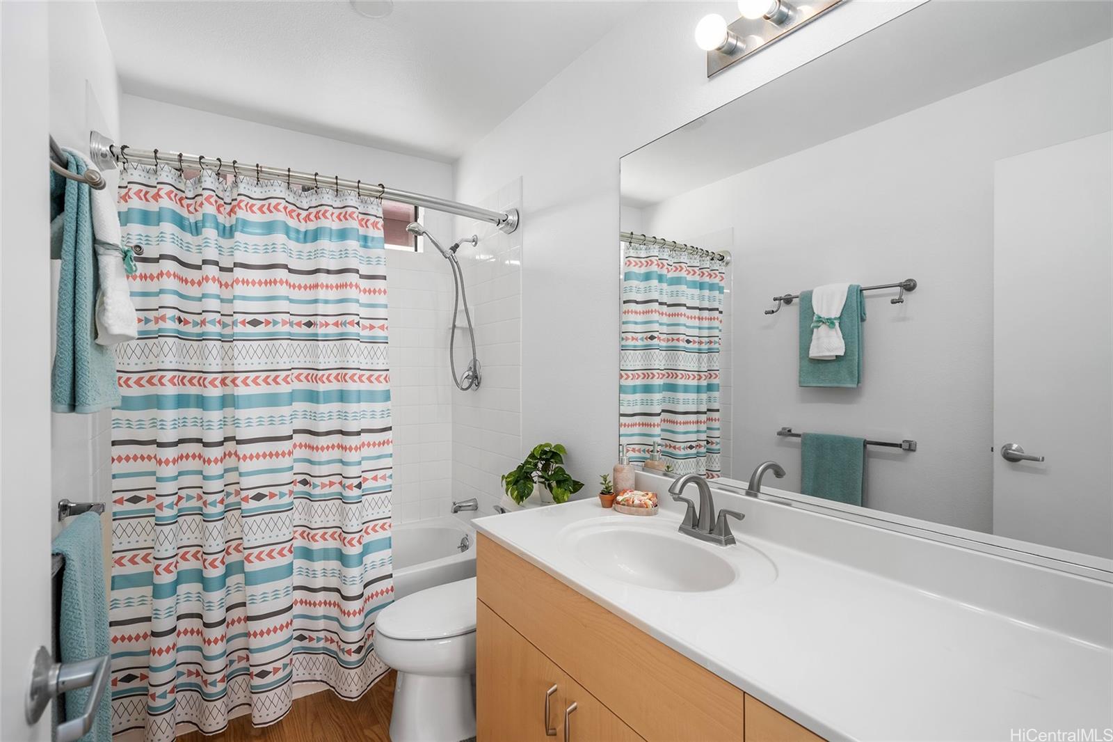 95-1061  Kekahi Street Mililani Mauka, Central home - photo 16 of 25