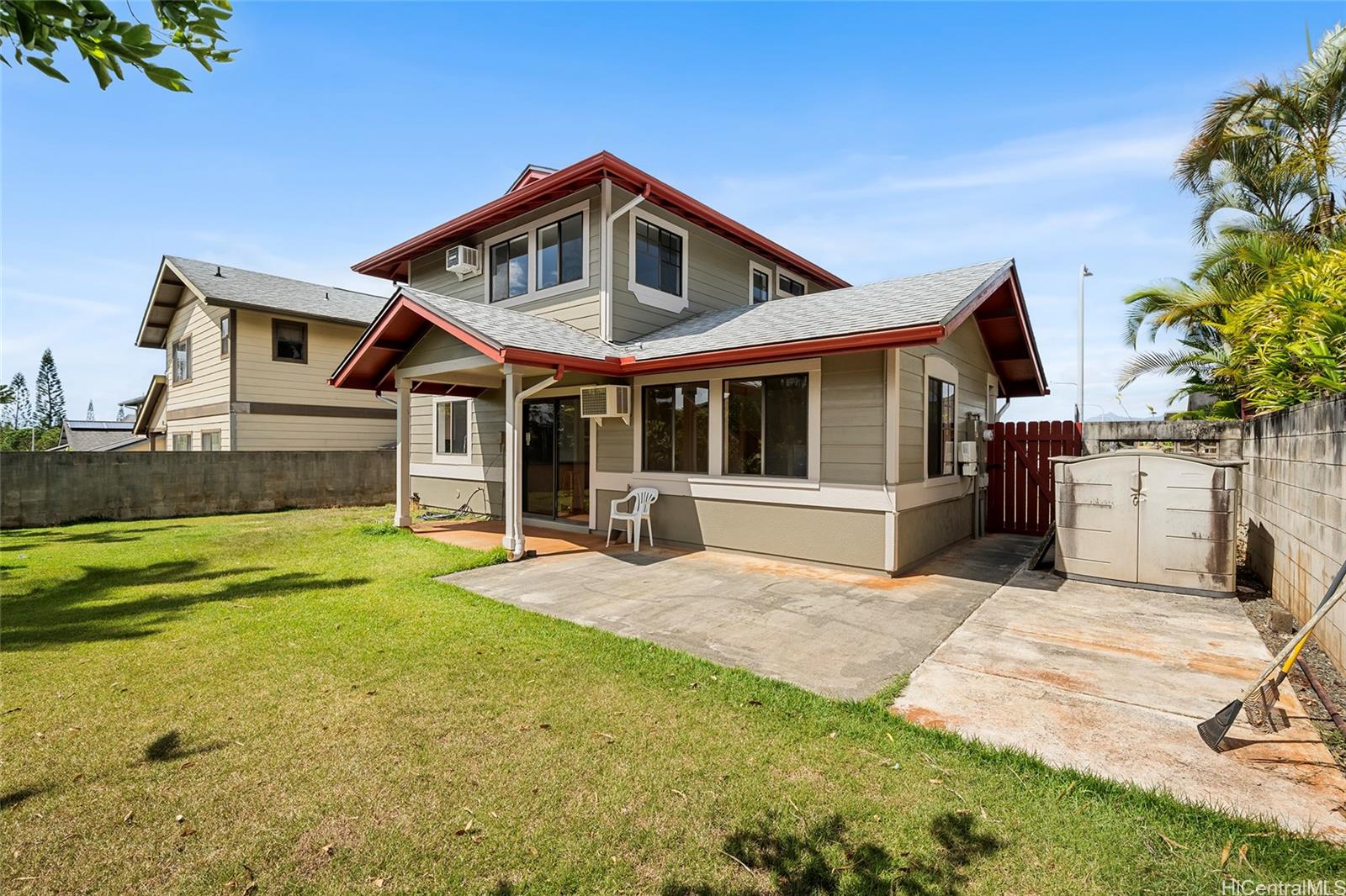 95-1061  Kekahi Street Mililani Mauka, Central home - photo 19 of 25