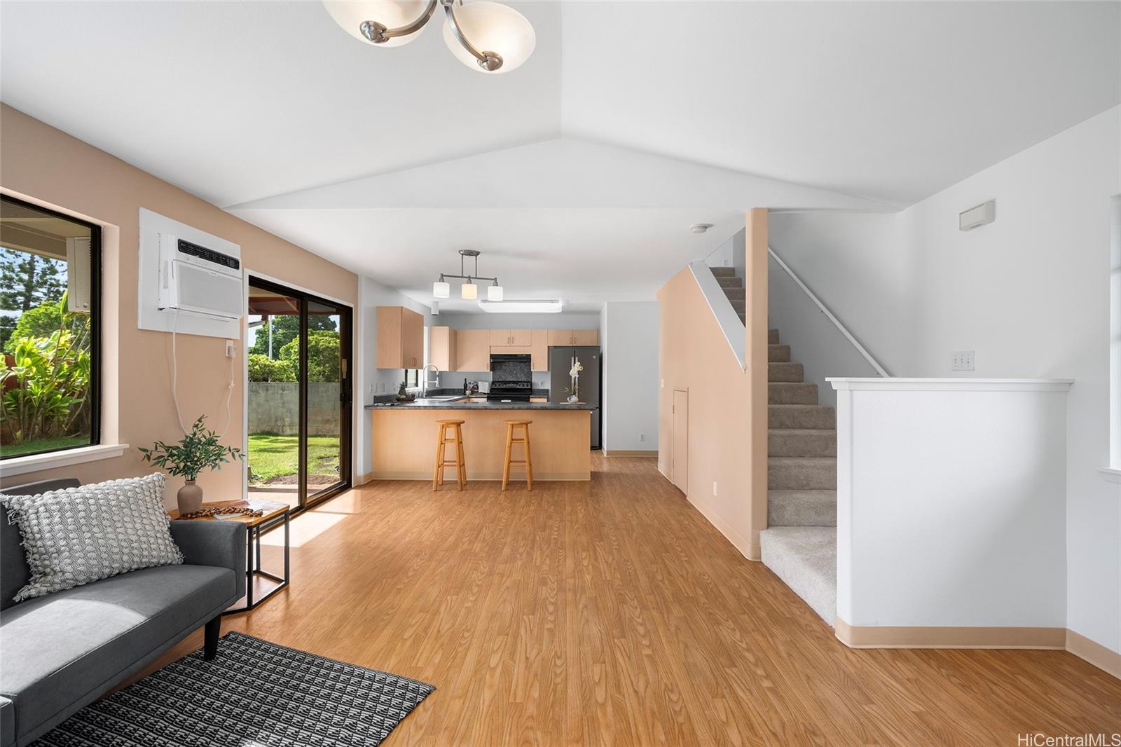 95-1061  Kekahi Street Mililani Mauka, Central home - photo 3 of 25