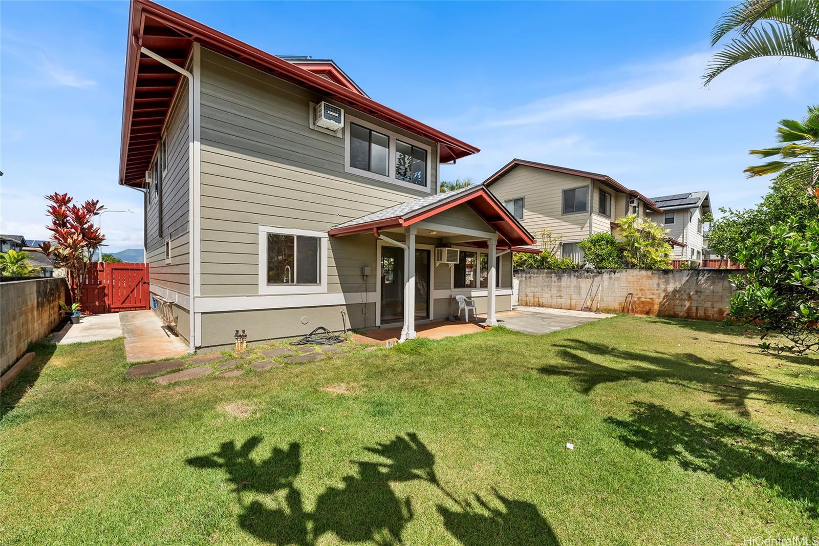 95-1061  Kekahi Street Mililani Mauka, Central home - photo 21 of 25