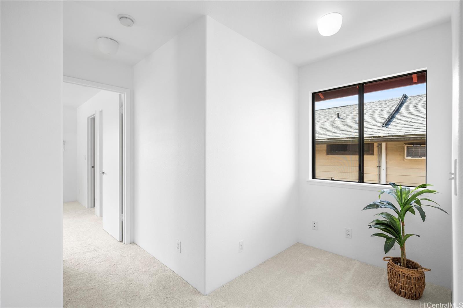 95-1061  Kekahi Street Mililani Mauka, Central home - photo 9 of 25