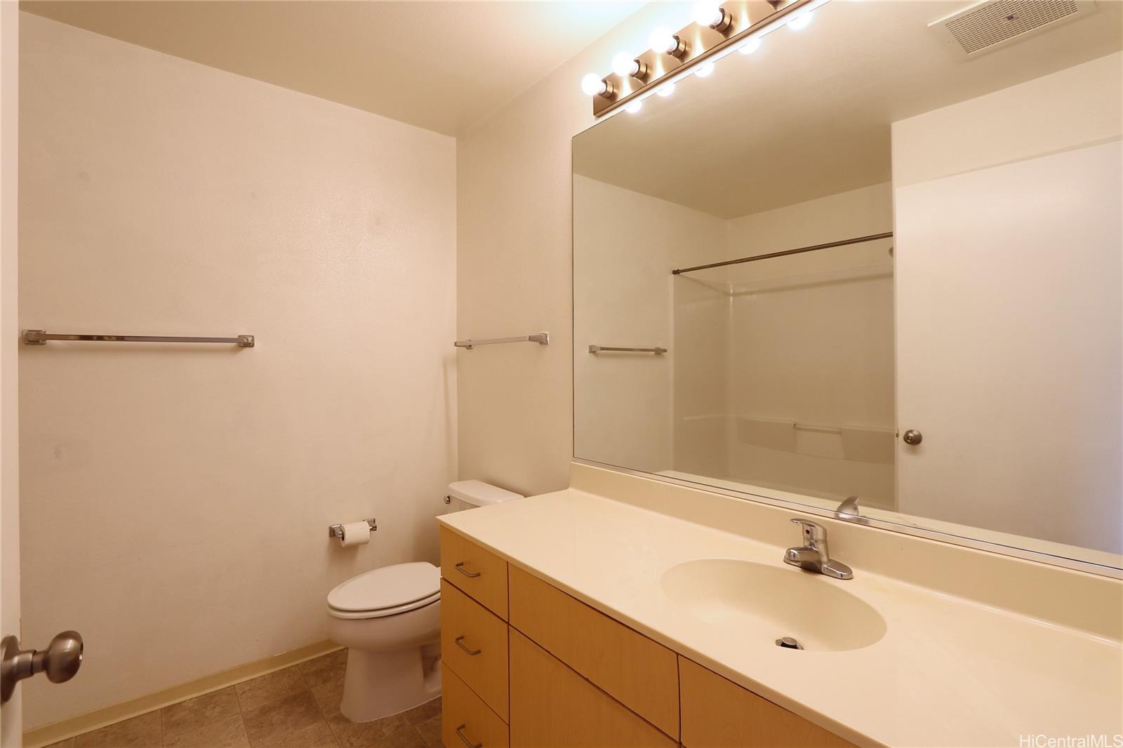 95-1063 Koolani Dr Mililani - Rental - photo 5 of 9