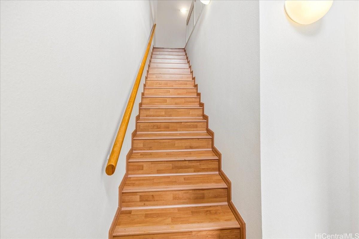 Kumelewai Court 1 condo # G 143, Honolulu, Hawaii - photo 3 of 25