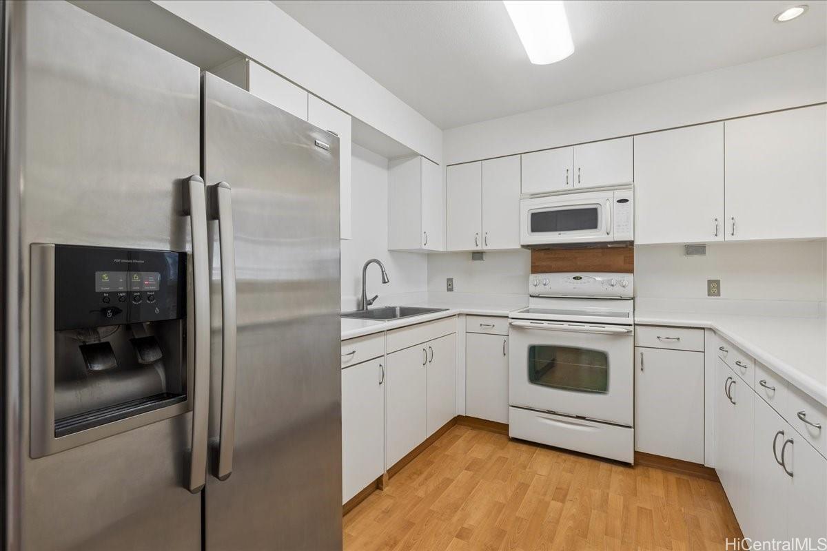 Kumelewai Court 1 condo # G 143, Honolulu, Hawaii - photo 9 of 25