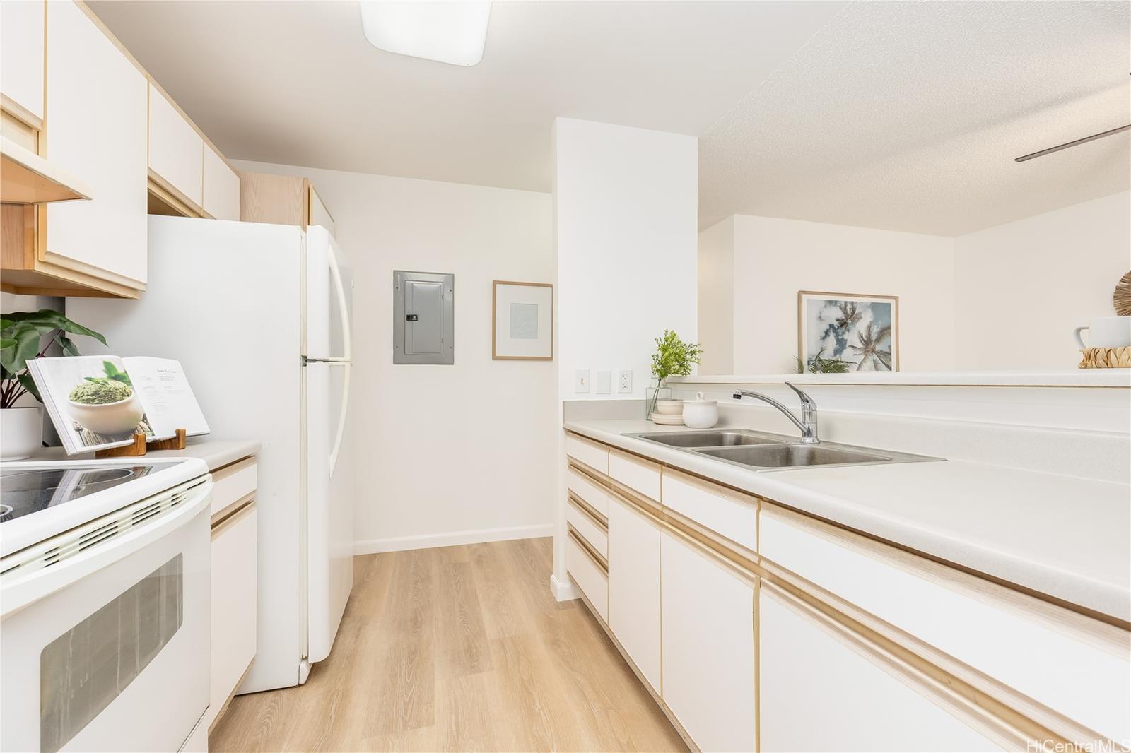 MTA townhouse # 115, Mililani, Hawaii - photo 10 of 25