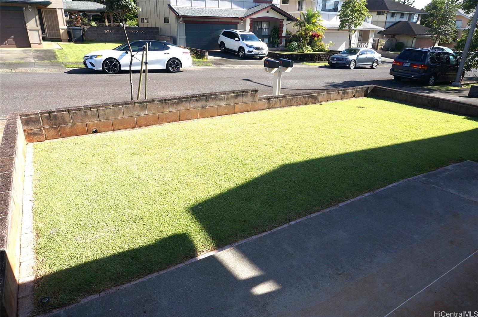 95-1078  Kahakiki Street Mililani Mauka, Central home - photo 19 of 25