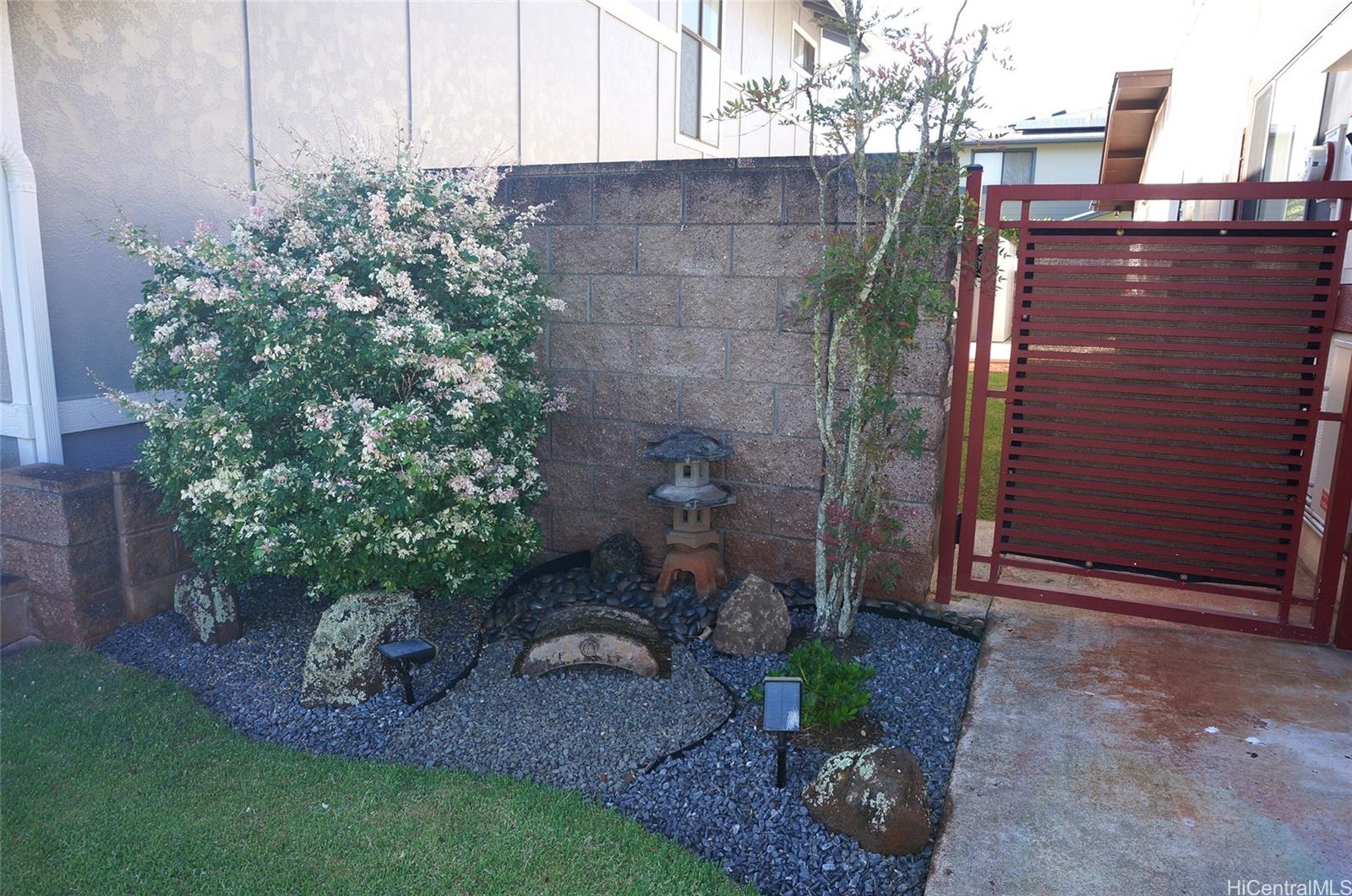 95-1078  Kahakiki Street Mililani Mauka, Central home - photo 20 of 25