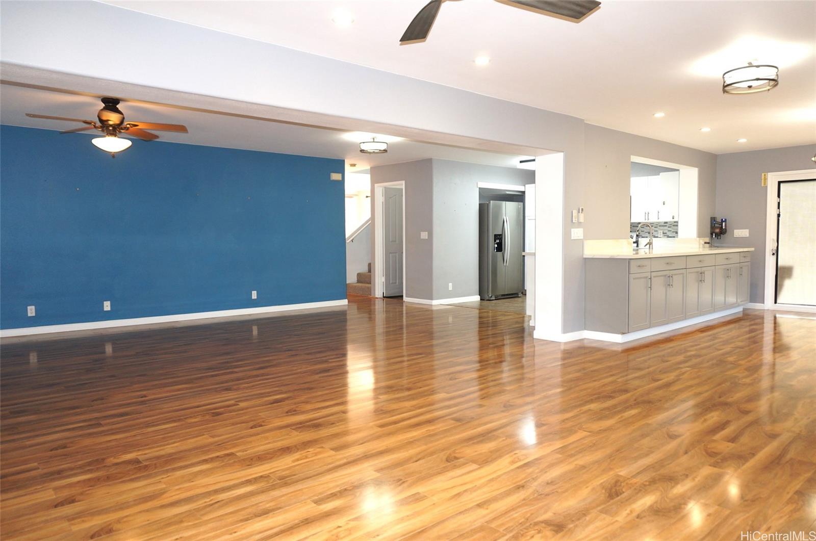 95-1078  Kahakiki Street Mililani Mauka, Central home - photo 6 of 25