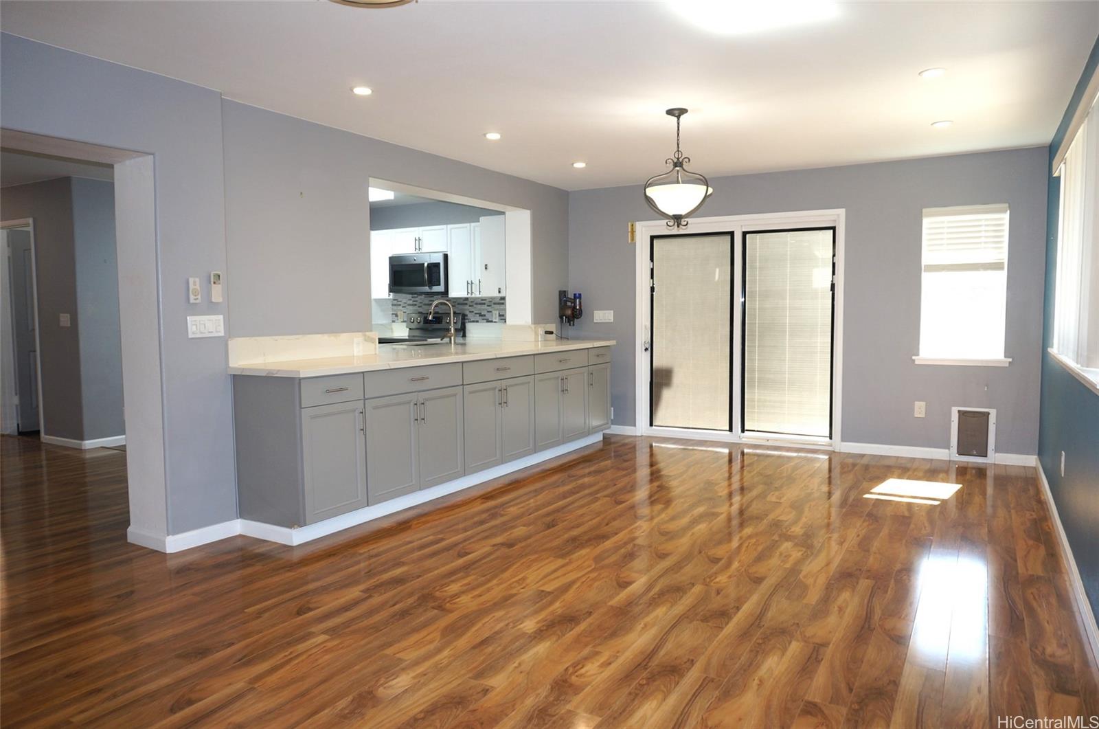 95-1078  Kahakiki Street Mililani Mauka, Central home - photo 10 of 25