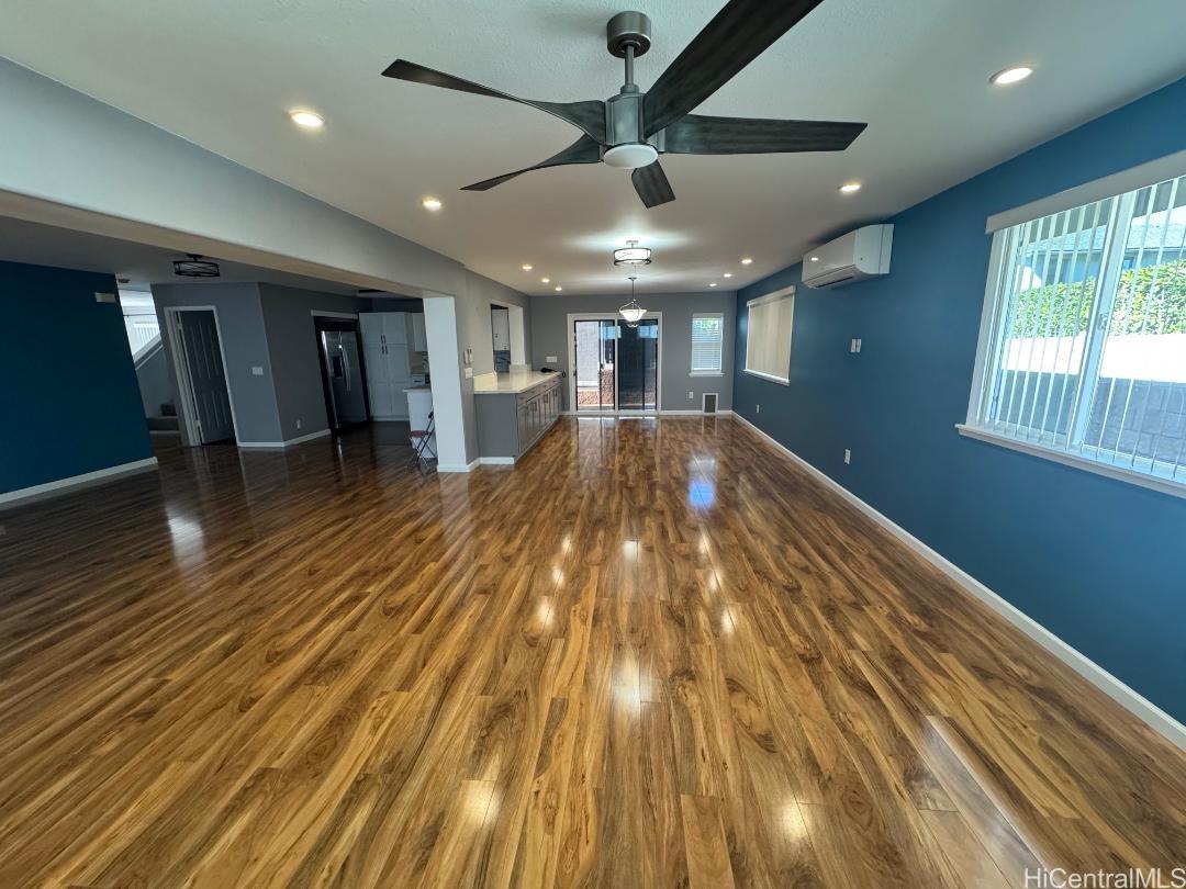 95-1078  Kahakiki Street Mililani Mauka, Central home - photo 10 of 25