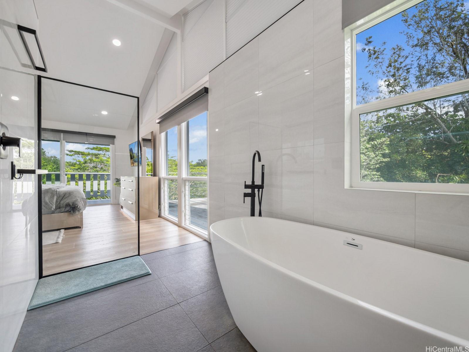 95-109  Waikalani Drive Waipio Acres/waikalani Woodlands, Central home - photo 12 of 25