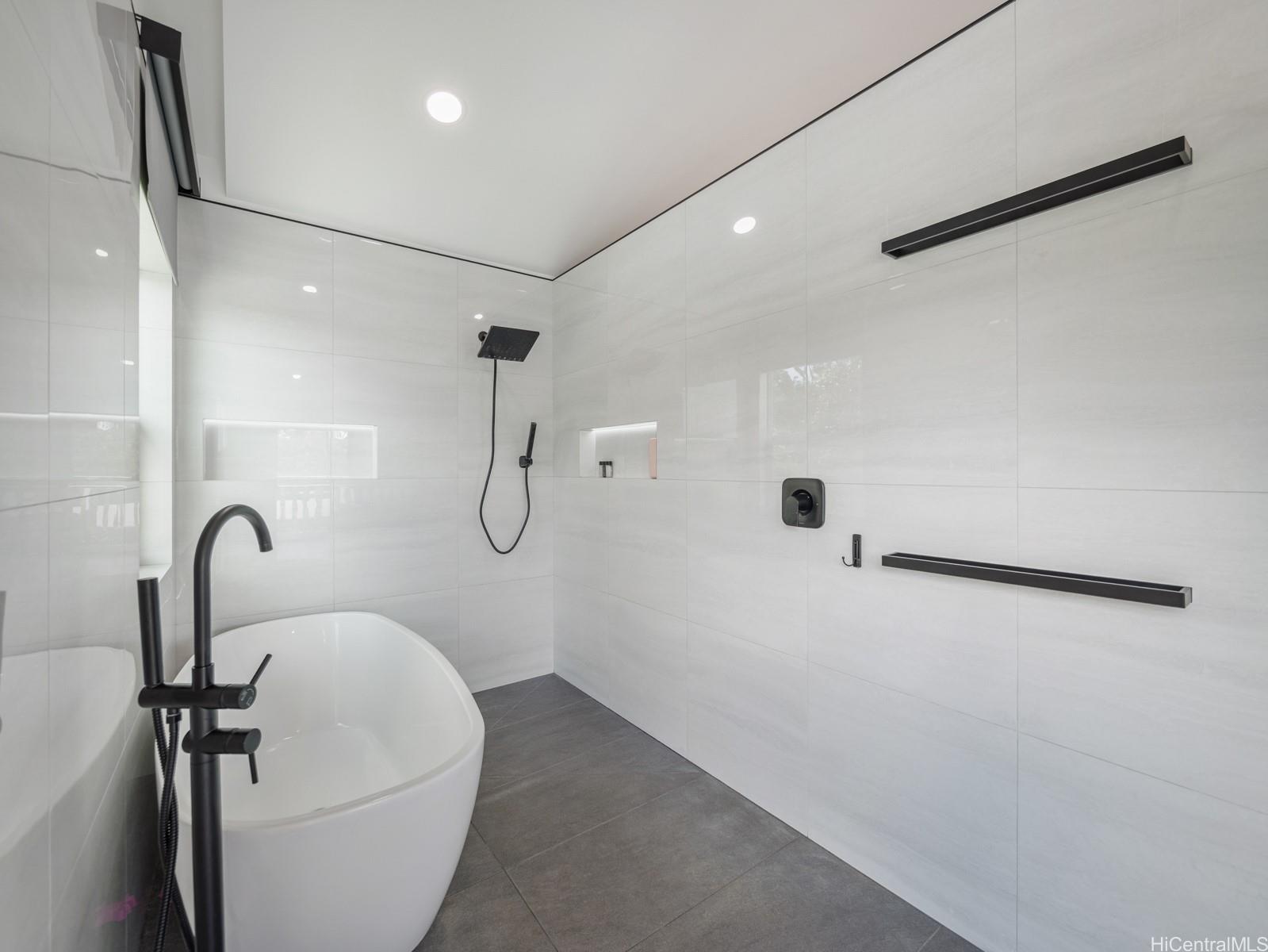 95-109  Waikalani Drive Waipio Acres/waikalani Woodlands, Central home - photo 14 of 25