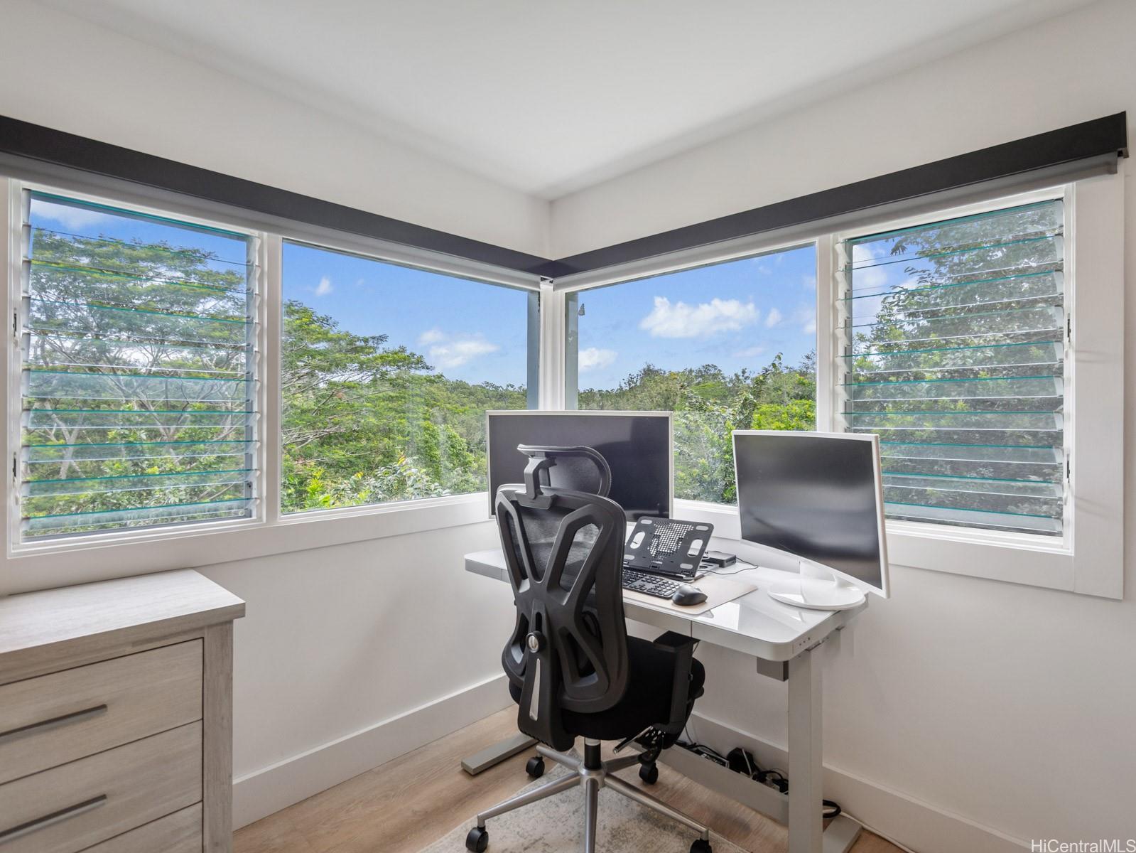 95-109  Waikalani Drive Waipio Acres/waikalani Woodlands, Central home - photo 19 of 25