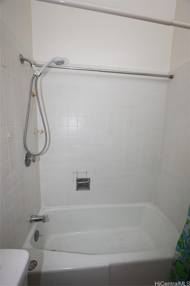 Mililani Town Assoc townhouse # 447, Mililani, Hawaii - photo 21 of 22