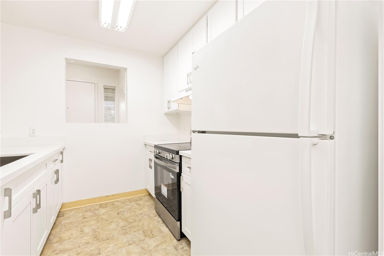 95-1137 Makaikai St townhouse # 62, Mililani, Hawaii - photo 3 of 17