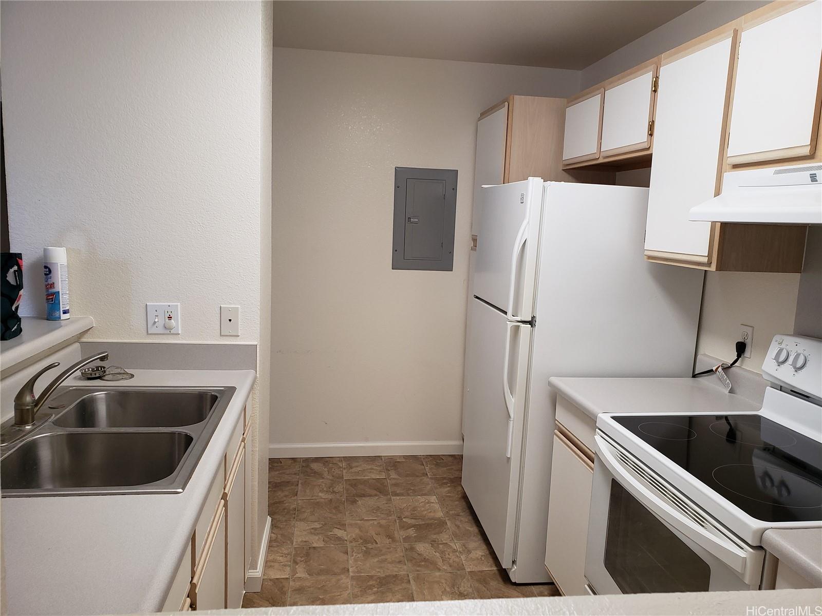 95-1141 Makaikai Street townhouse # 88, Mililani, Hawaii - photo 4 of 15