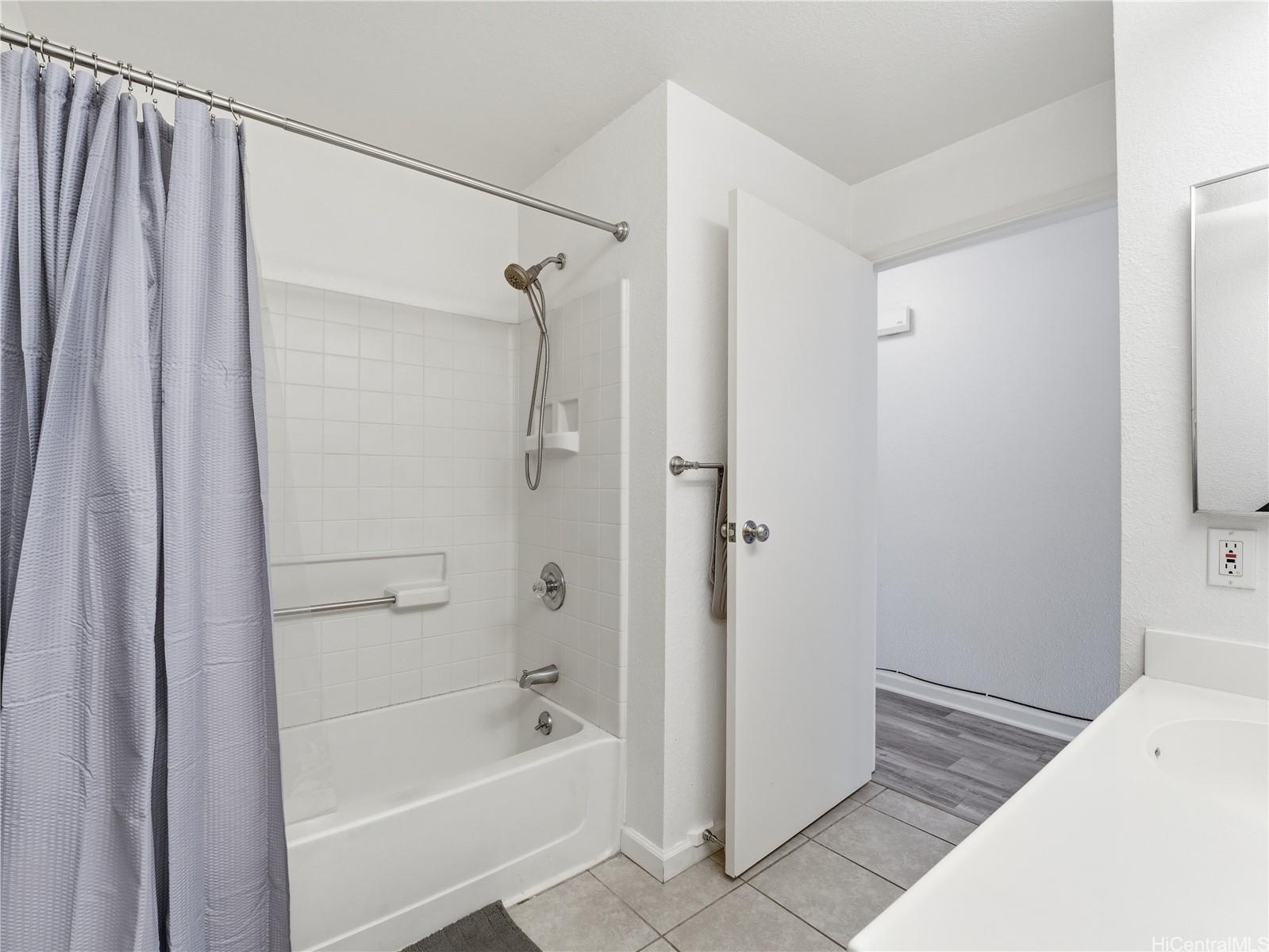 Mililani Town Association townhouse # 83, Mililani, Hawaii - photo 12 of 24