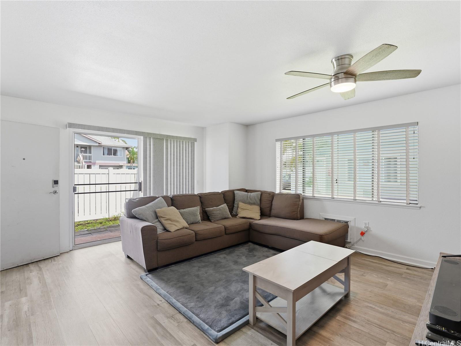 Mililani Town Association townhouse # 83, Mililani, Hawaii - photo 4 of 24