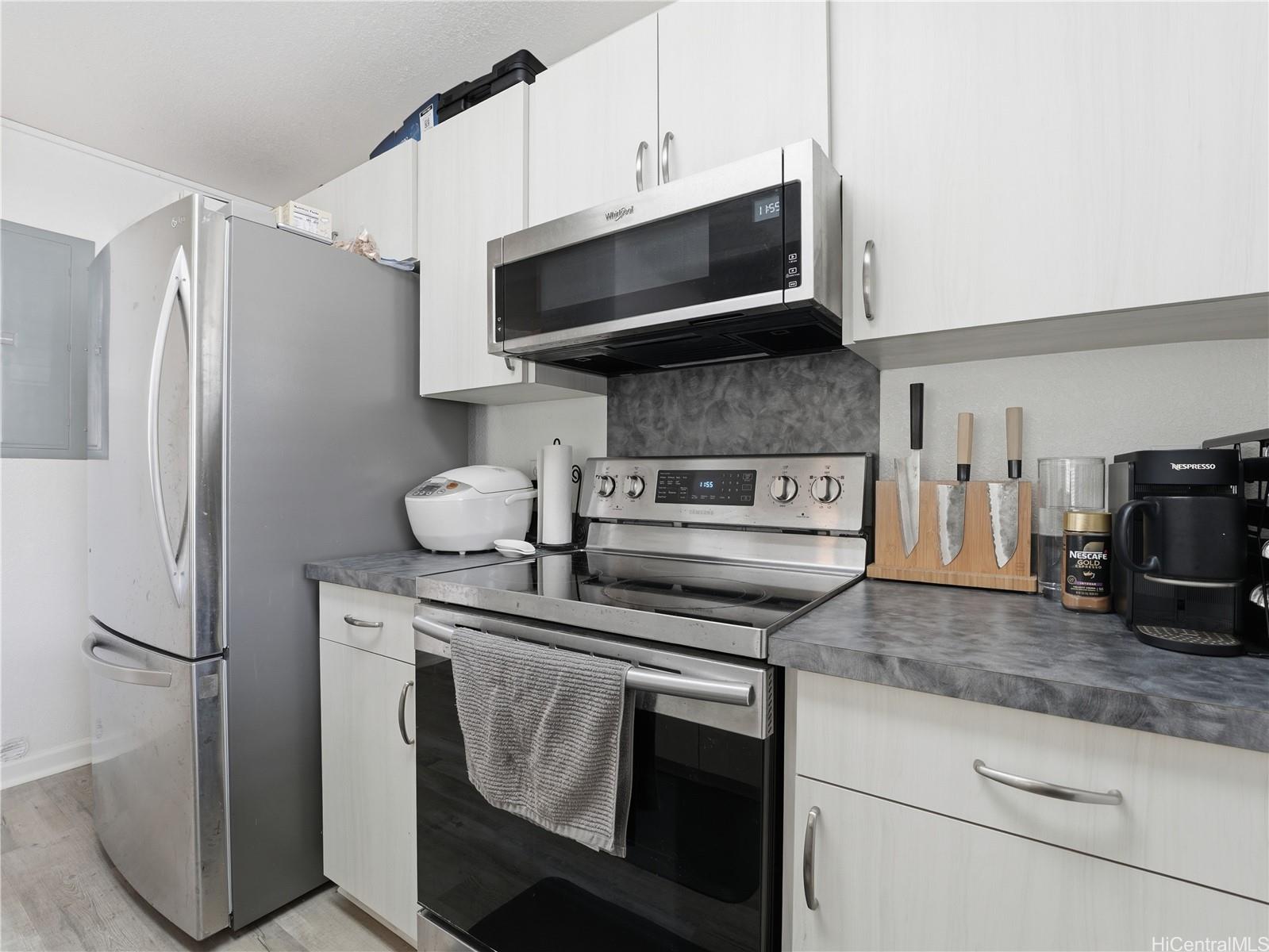 Mililani Town Association townhouse # 83, Mililani, Hawaii - photo 8 of 24