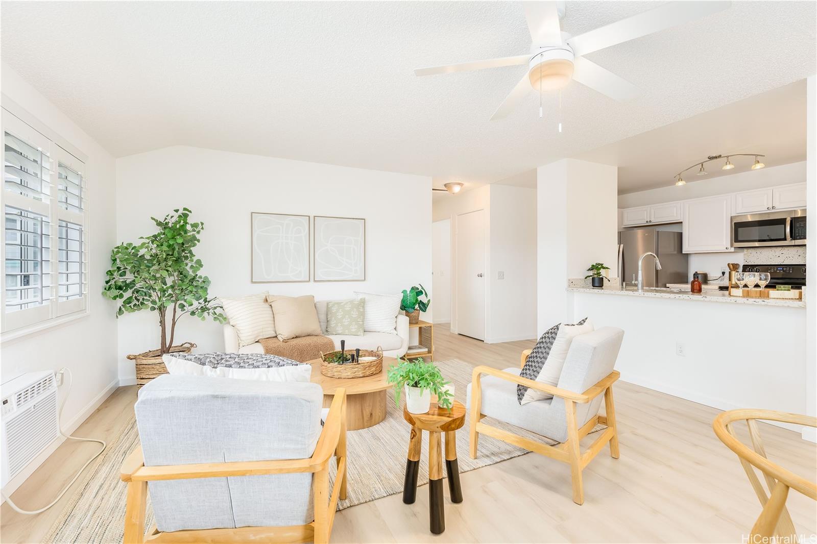 Mililani Town Assoc townhouse # 116, Mililani, Hawaii - photo 3 of 25