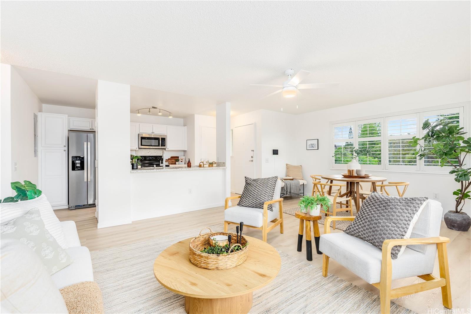 Mililani Town Assoc townhouse # 116, Mililani, Hawaii - photo 6 of 25