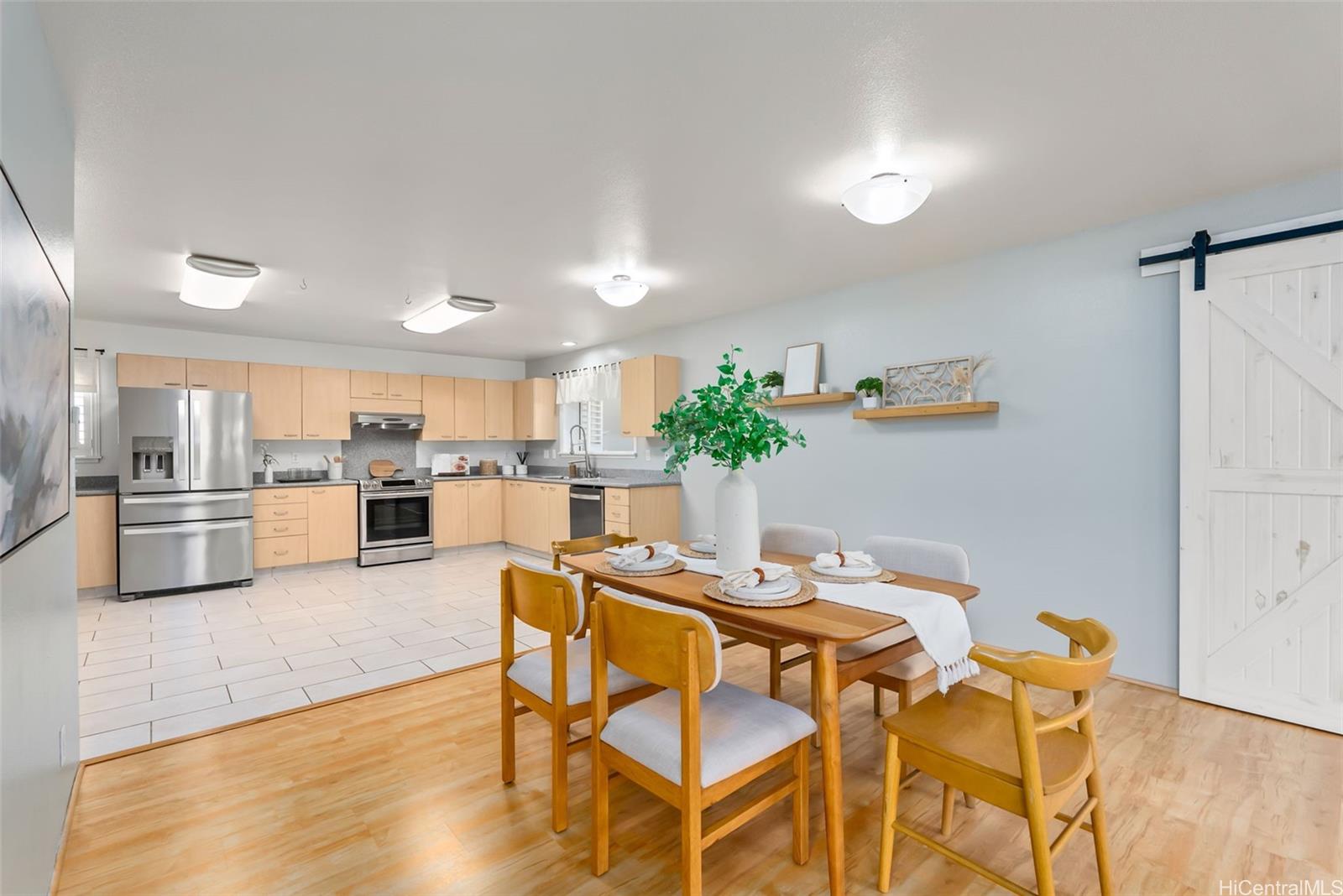 95-1254  Ahoka Street Mililani Mauka, Central home - photo 4 of 25