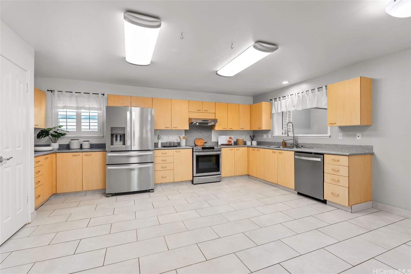 95-1254  Ahoka Street Mililani Mauka, Central home - photo 5 of 25