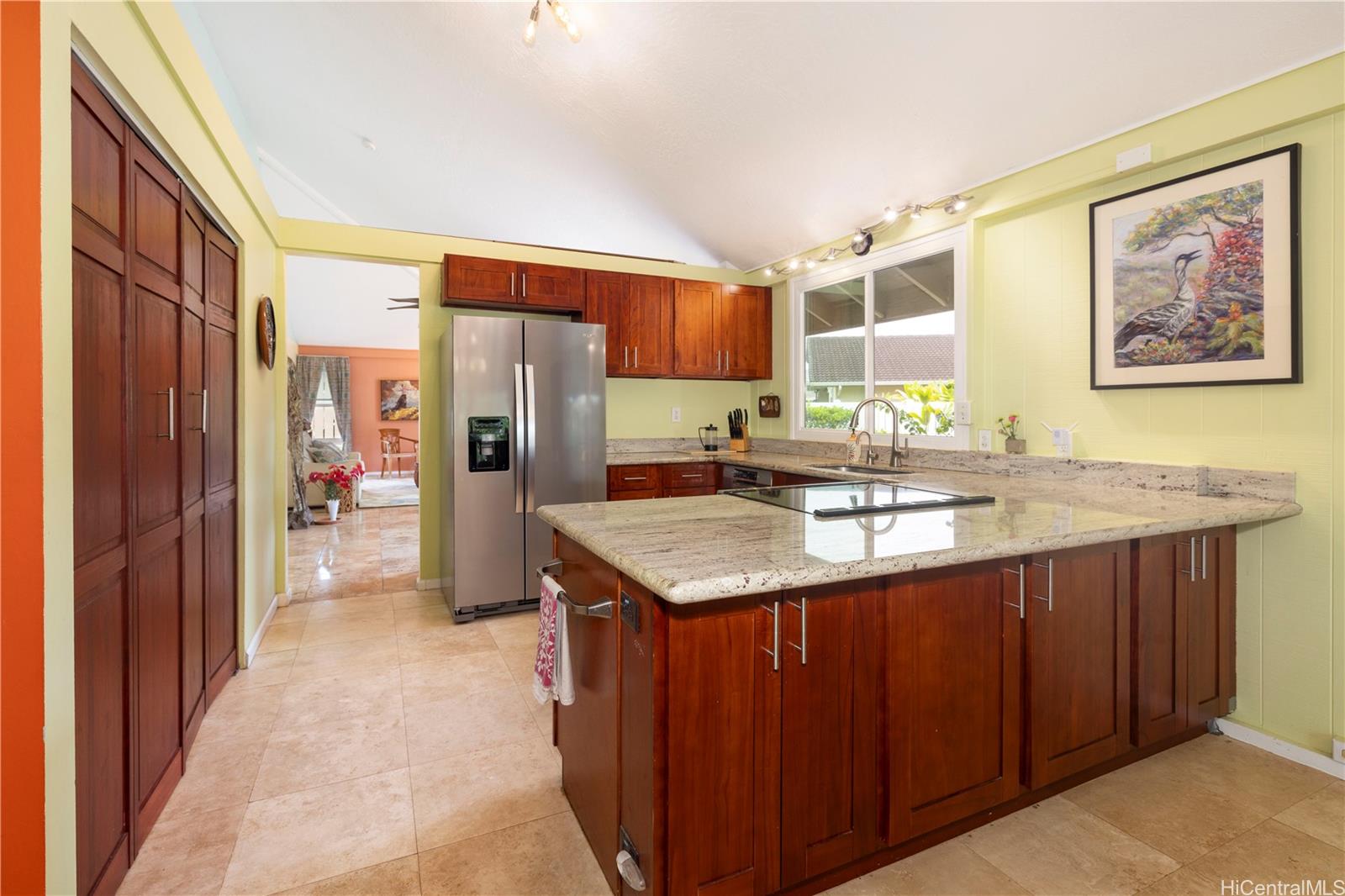 95-129  Ikawelani Place Mililani Area, Central home - photo 6 of 25