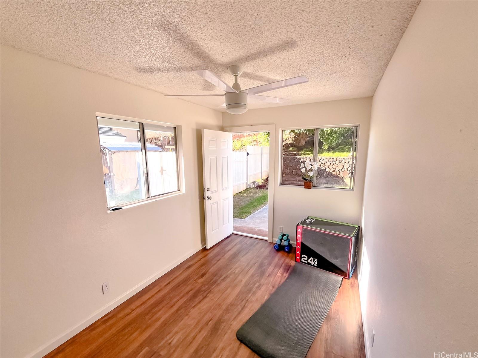 95-135  Hamumu Place Mililani Area, Central home - photo 13 of 18